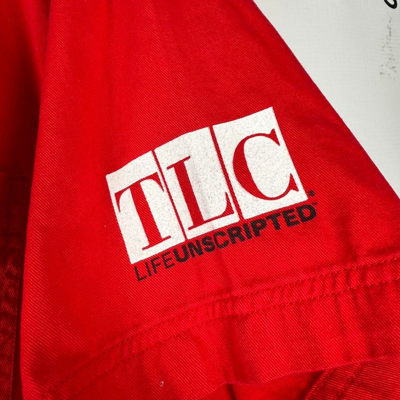 Vintage Red and green trading spaces shirt TLC Channel Size US L / EU 52-54 / 3 - 4 Thumbnail