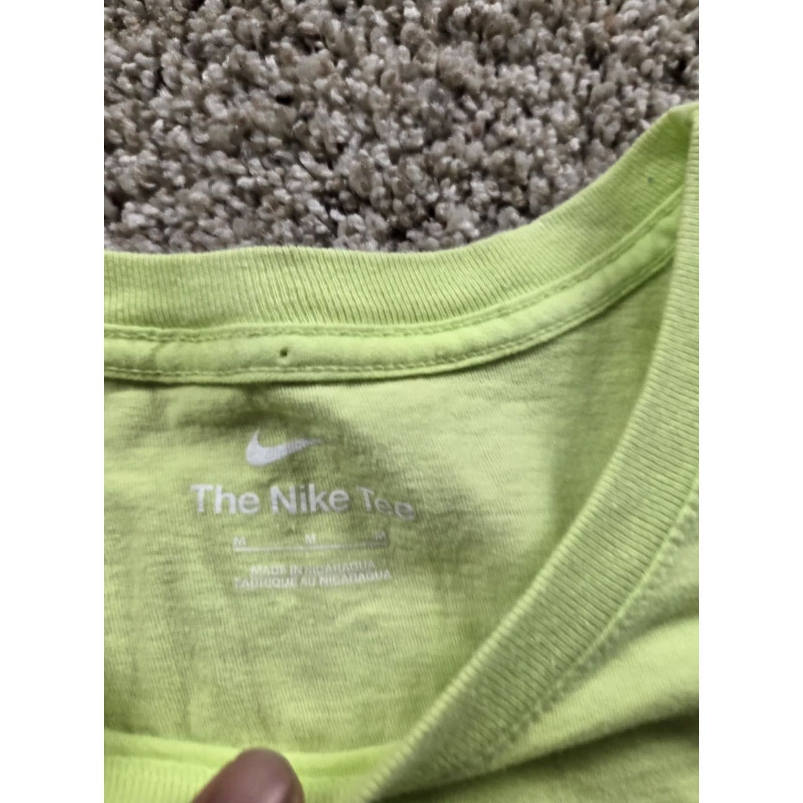 Nike Nike T Shirt Medium Mens Yellow Swoosh Graphic Short Sleeve Crewneck Nike Dri-Fit Shirt Mens Size US M / EU 48-50 / 2 - 4 Thumbnail