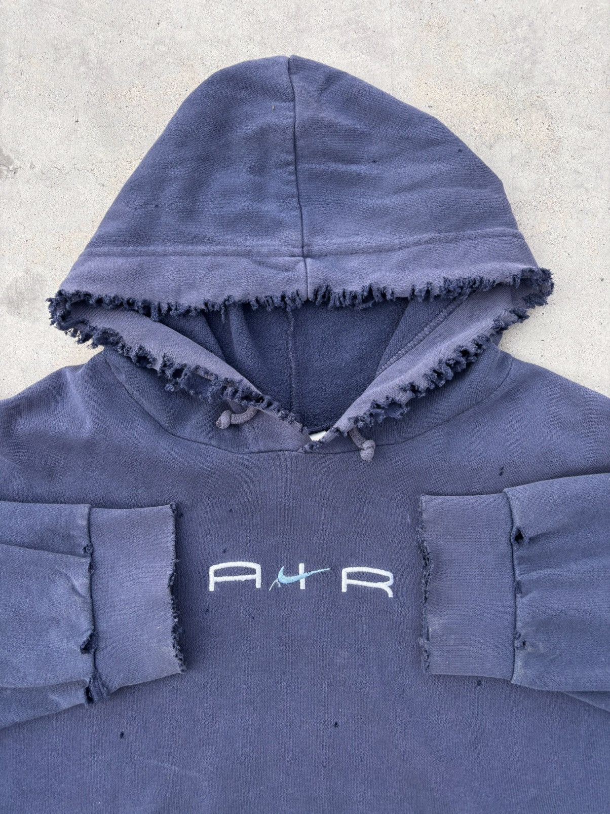 Nike Distressed Faded Nike Air Center Swoosh Hoodie Thrashed Size US L / EU 52-54 / 3 - 1 Thumbnail