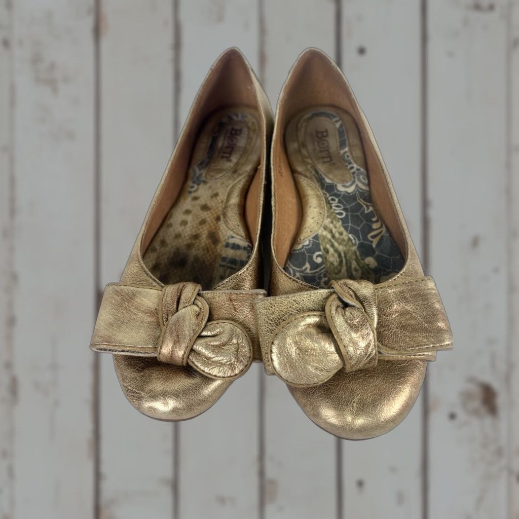 Born Børn Gold Leather Flats Women's Size 8.5 M Slip-On Bow Round Toe Casual Workwear Size US 8.5 / IT 38.5 - 1 Thumbnail