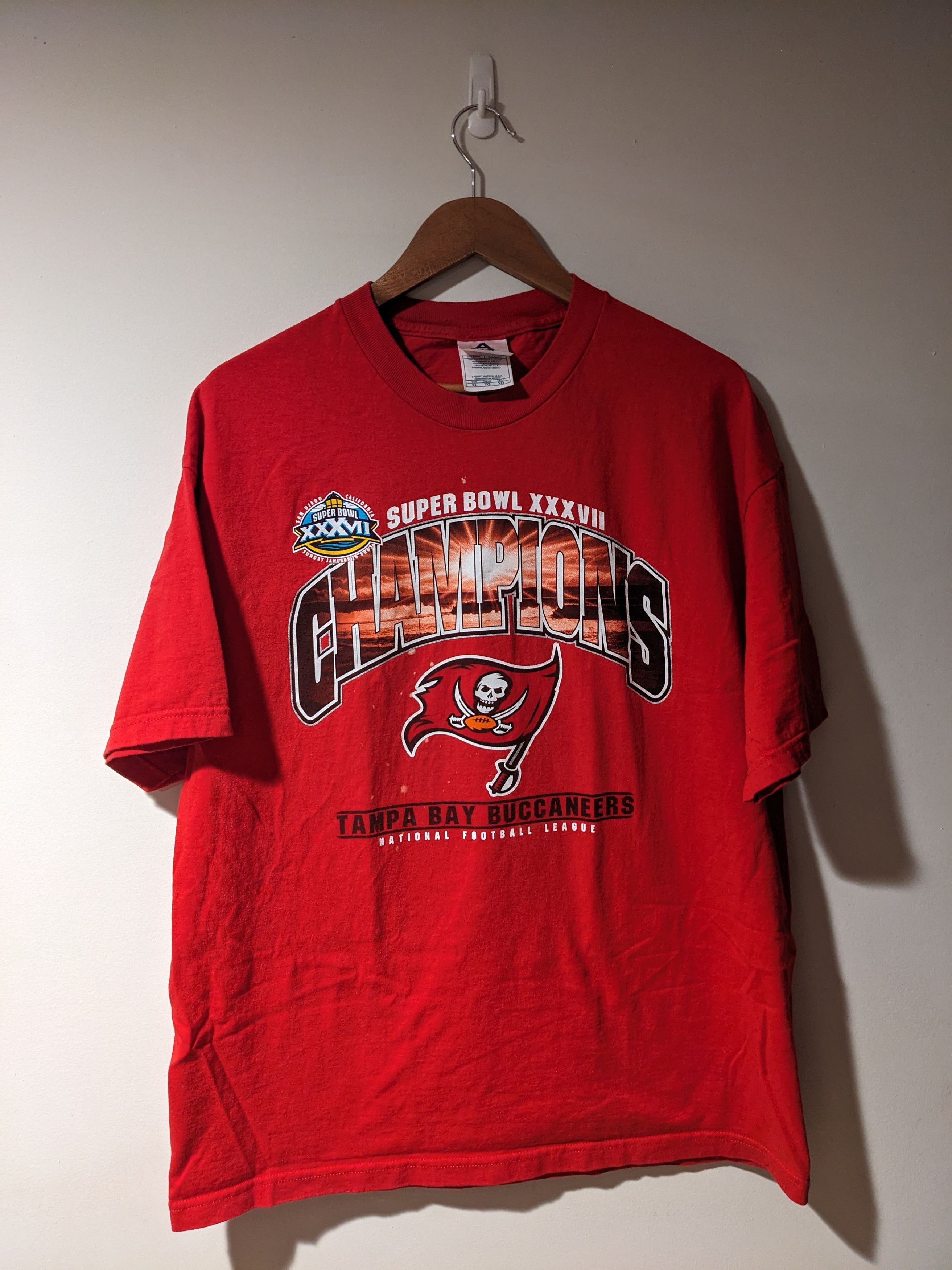 NFL × Vintage Vintage 2003 Tampa Bay Buccaneers NFL Superbowl T-Shirt Size US XL / EU 56 / 4 - 1 Thumbnail