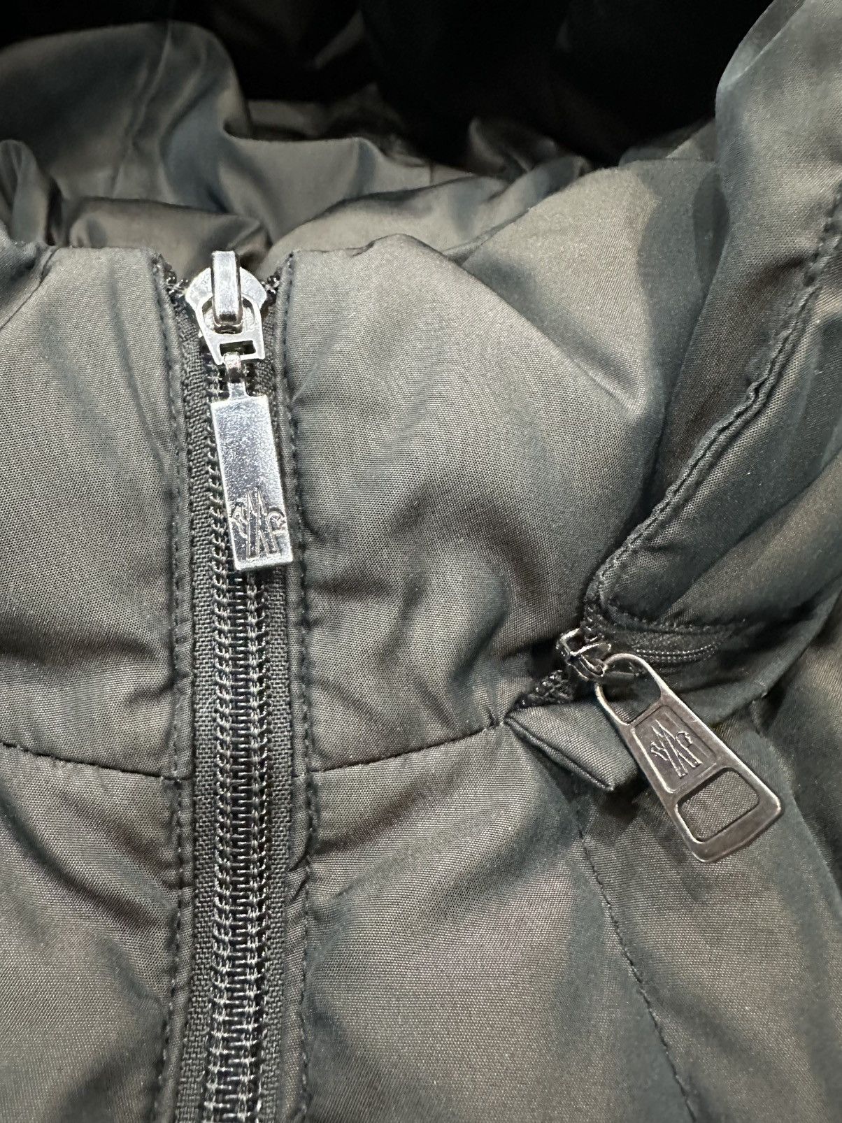 Moncler Vintage Moncler Long Hooded Down Puffer Coat - Size 2 Size XS / US 0-2 / IT 36-38 - 8 Thumbnail