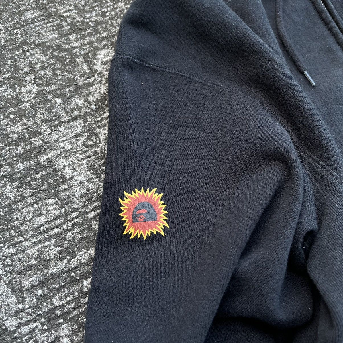 Bape A Bathing Ape Early 2000s Graphic Hood Camo full Zip Hoodie Size US L / EU 52-54 / 3 - 9 Thumbnail