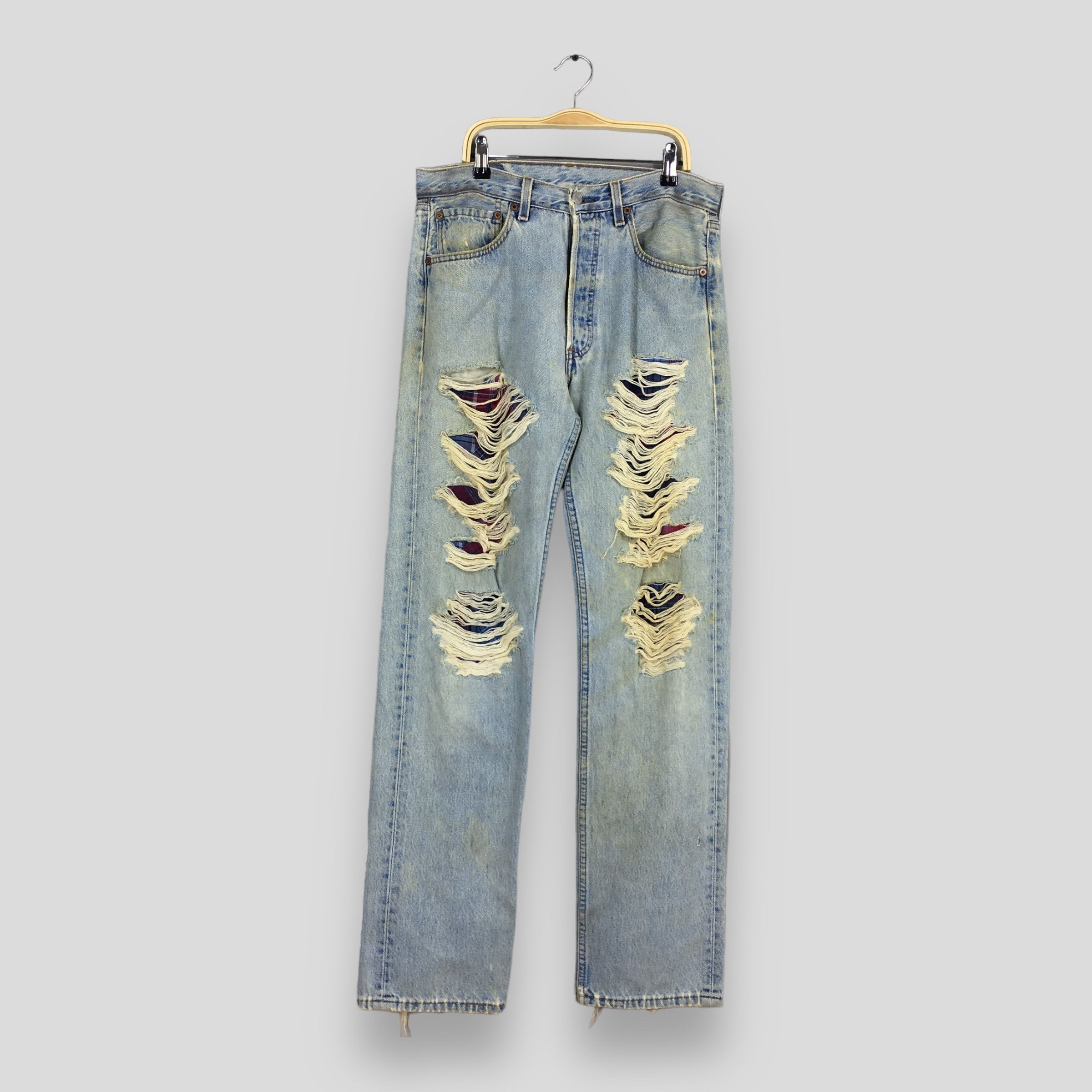 image of Size 30X31.5 Vintage 90's Levi's 501 Faded Blue Jeans, Men's