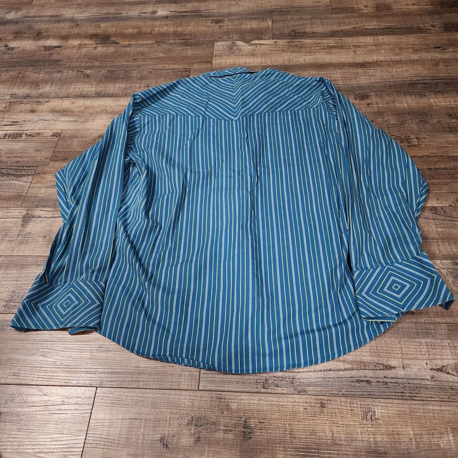 Wrangler Wrangler blue Pearl Snap long sleeve shirt Mens size XL 2237 Size US XL / EU 56 / 4 - 5 Thumbnail