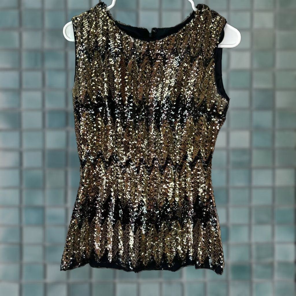 Vintage Womens Tank Top Black Sequin Back Zip Round Neck Sleeveless Size Medium 17in Chest 24in Length Solid Size M / US 6-8 / IT 42-44 - 1 Thumbnail