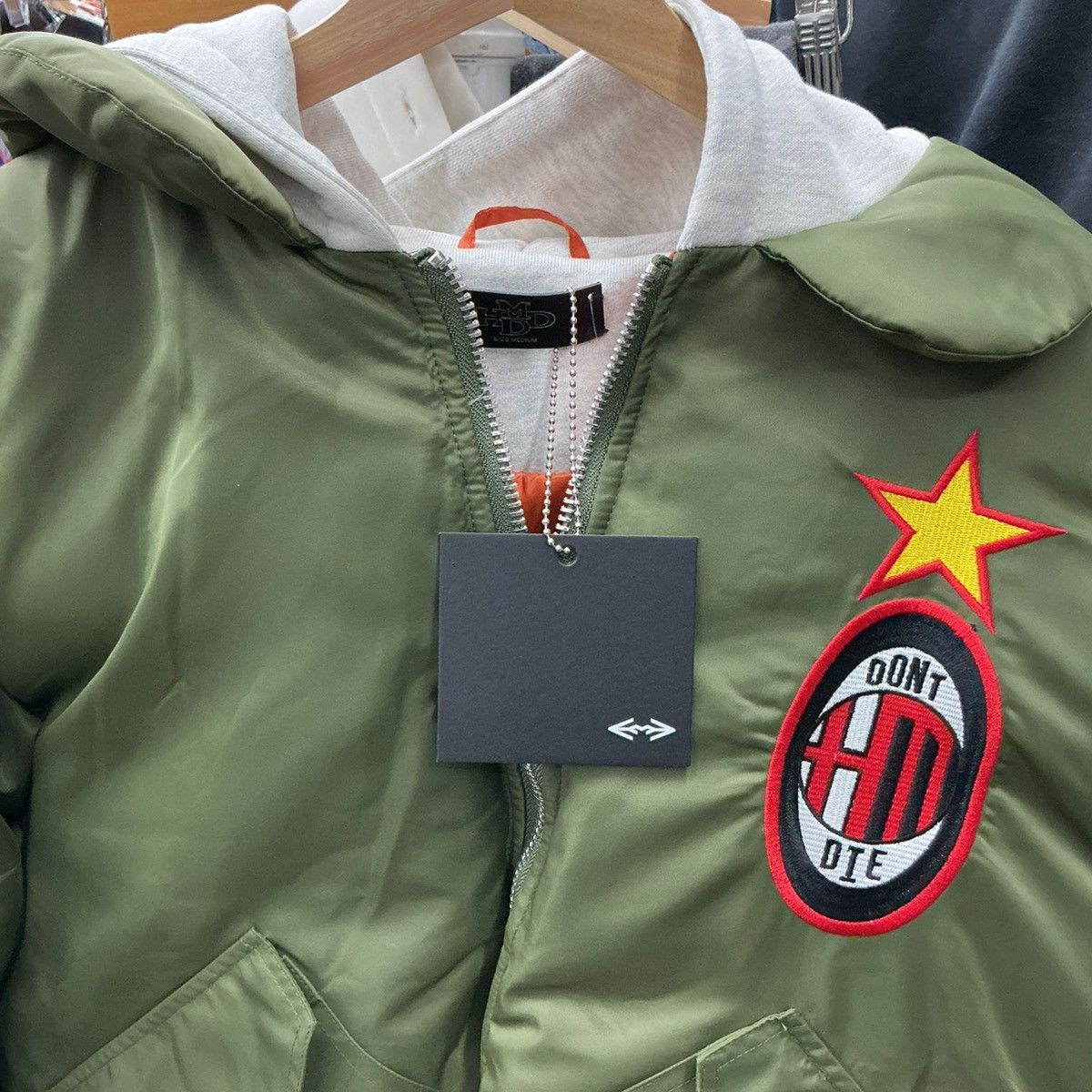 HMDD HMDD ALPHA BOMBER JACKET BRAND NEW SIZE MEDIUM Size US M / EU 48-50 / 2 - 4 Thumbnail