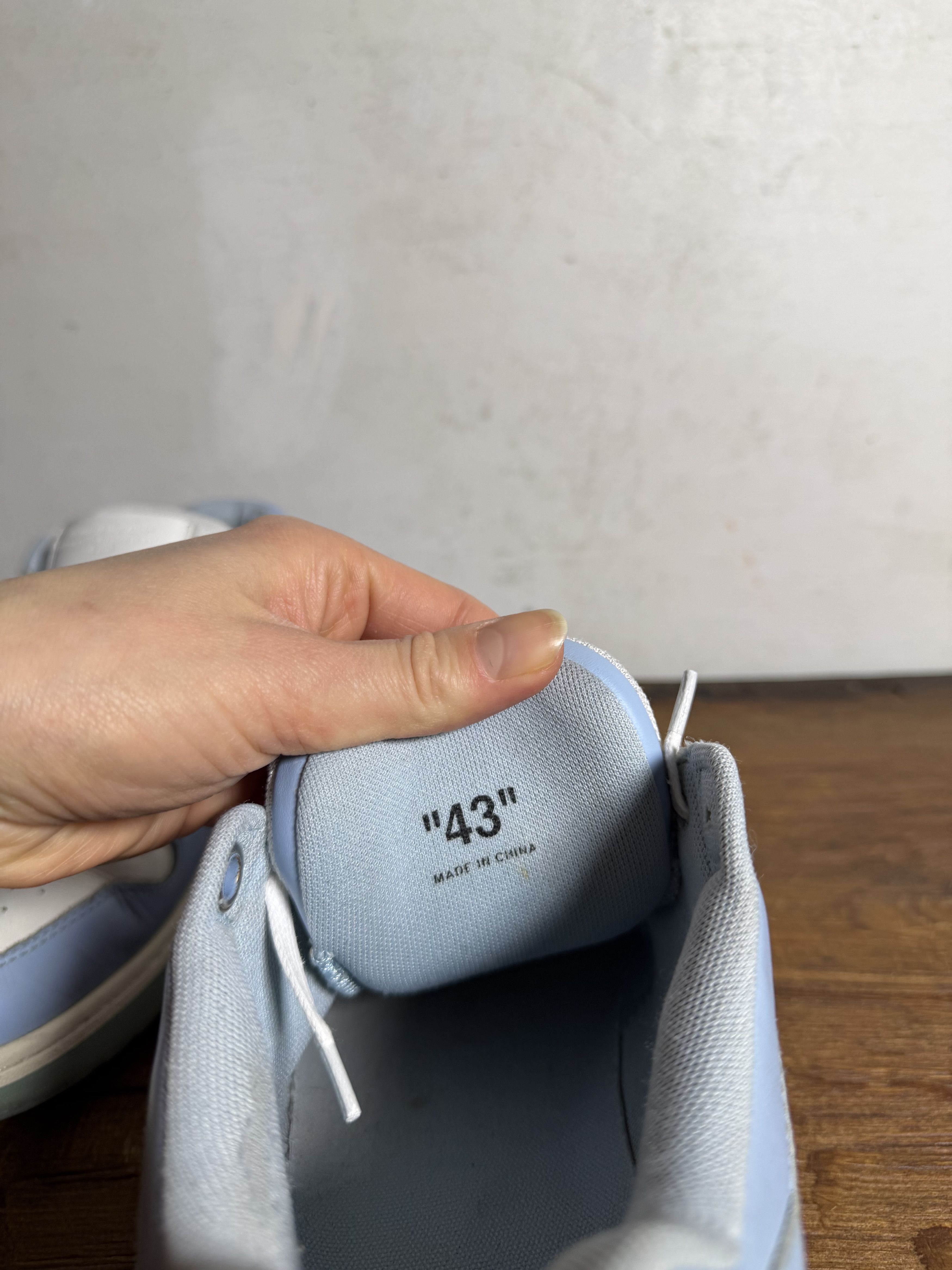 Off-White Off-White Out of Office White Blue Sneakers Size US 10 / EU 43 - 13 Thumbnail