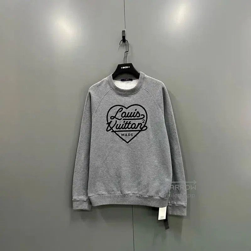 Louis Vuitton Louis Vuitton Gray Cotton Long Sleeve Sweatshirt . Size US L / EU 52-54 / 3 - 1 Thumbnail