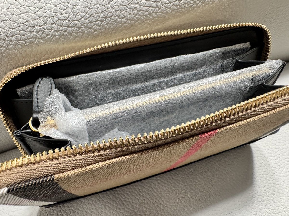 Burberry Burberry Large Check Zip Around Leather Wallet Dark Blue Size ONE SIZE - 7 Thumbnail