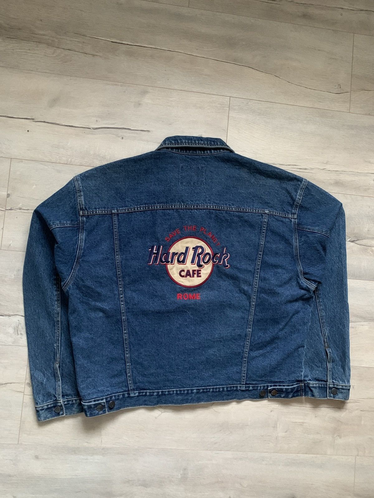 Vintage Collectible Hard Rock Cafe 2024 Denim Jacket Size L Dallas