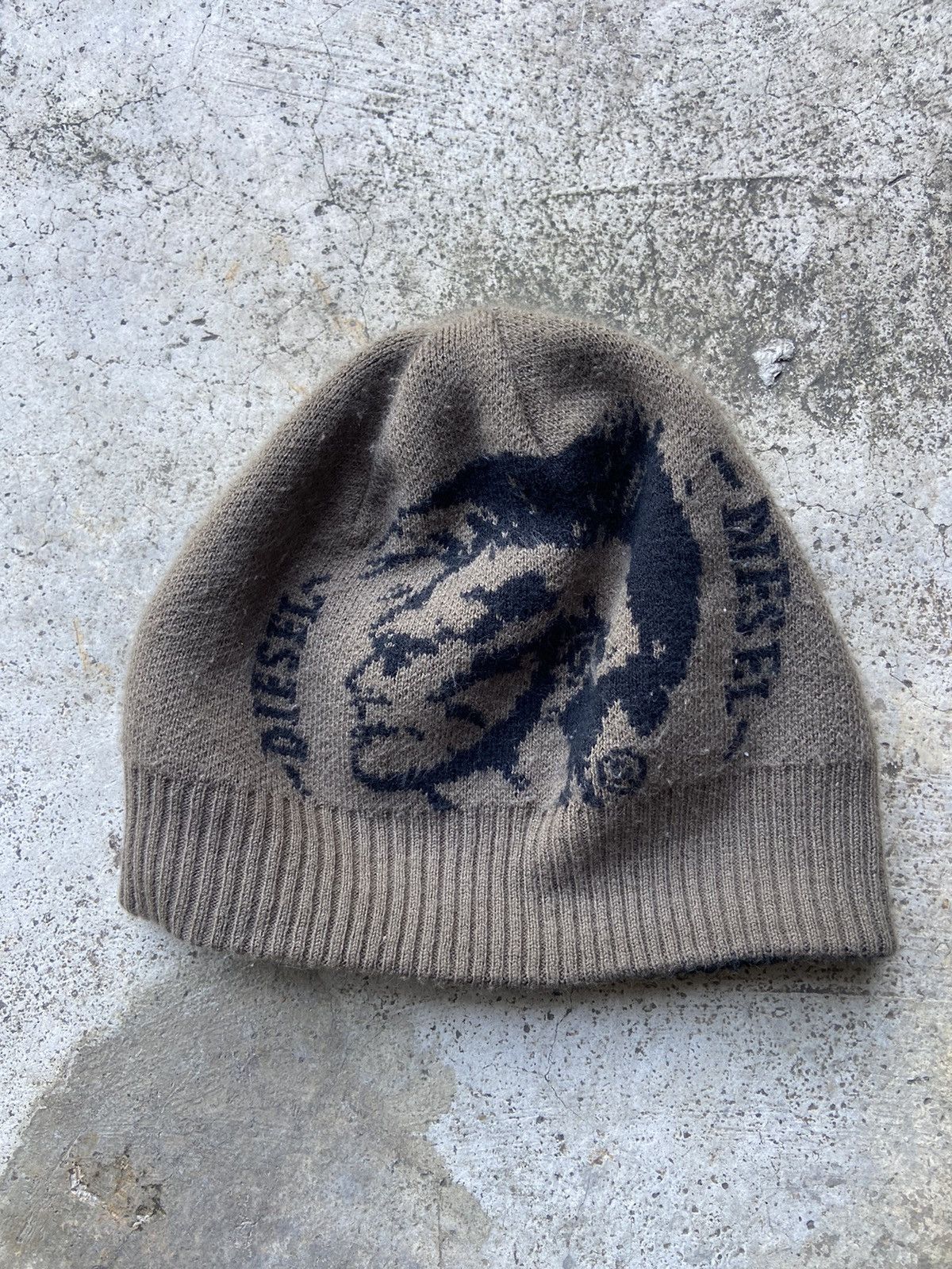 Diesel Vintage Y2K Diesel "Only The Brave" Mohawk Logo Beanie Hat Size ONE SIZE - 1 Thumbnail