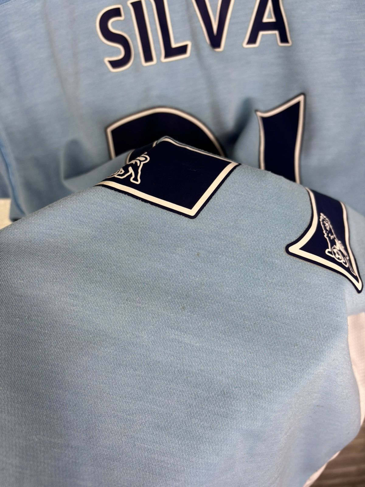 Umbro MANCHESTER CITY #21 SILVA 2011/2012 FOOTBALL SHIRT JERSEY Size US M / EU 48-50 / 2 - 16 Thumbnail