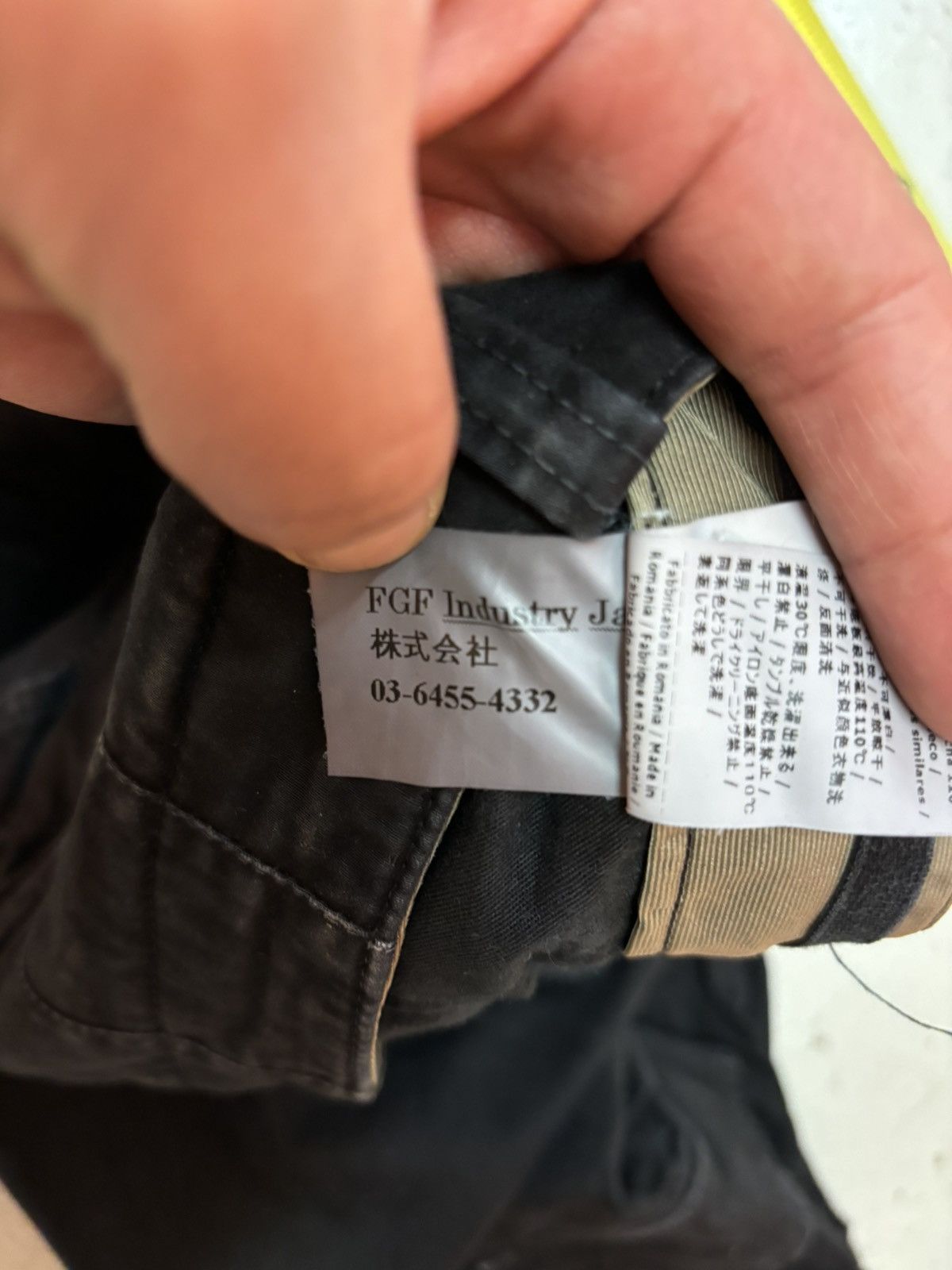 C.P. Company ***FINAL DROP***RARE CP COMPANY TECHNICAL SPIRAL CARGO 52 Size US 38 / EU 54 - 18 Thumbnail
