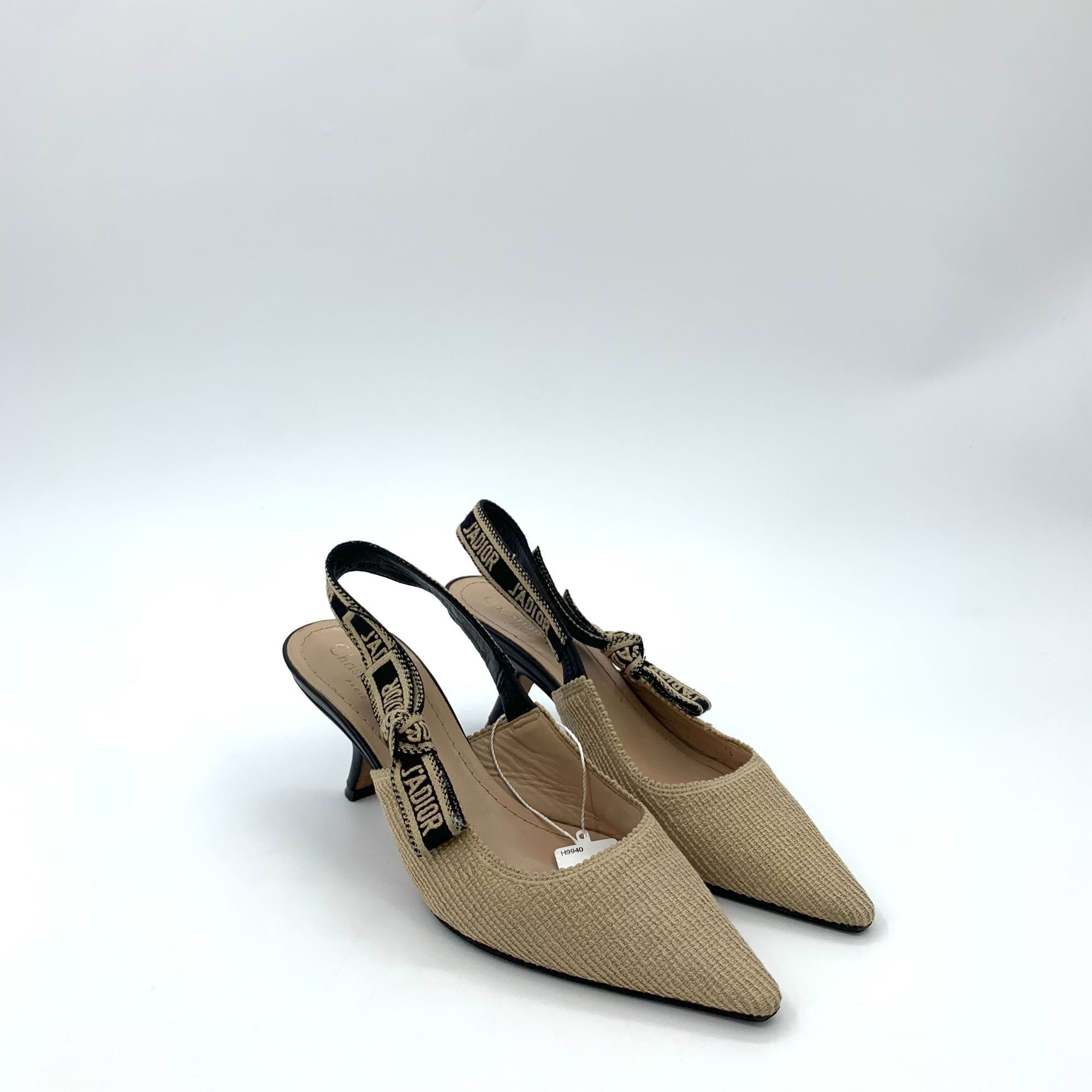 Dior Christian Dior JAdior Beige Slingback Heels With Black Ribbo Size US 6 / IT 36 - 3 Thumbnail