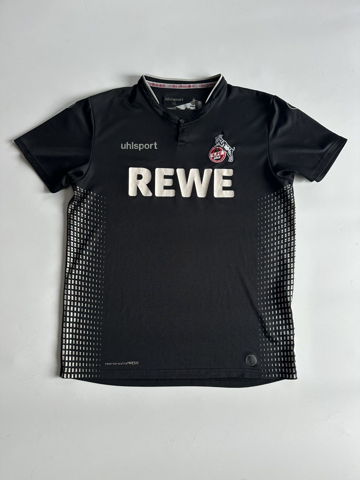 Vintage 2018 1 F.C Koln third Kit Uhlsport soccer jersey XL football Size US XL / EU 56 / 4 - 1 Thumbnail