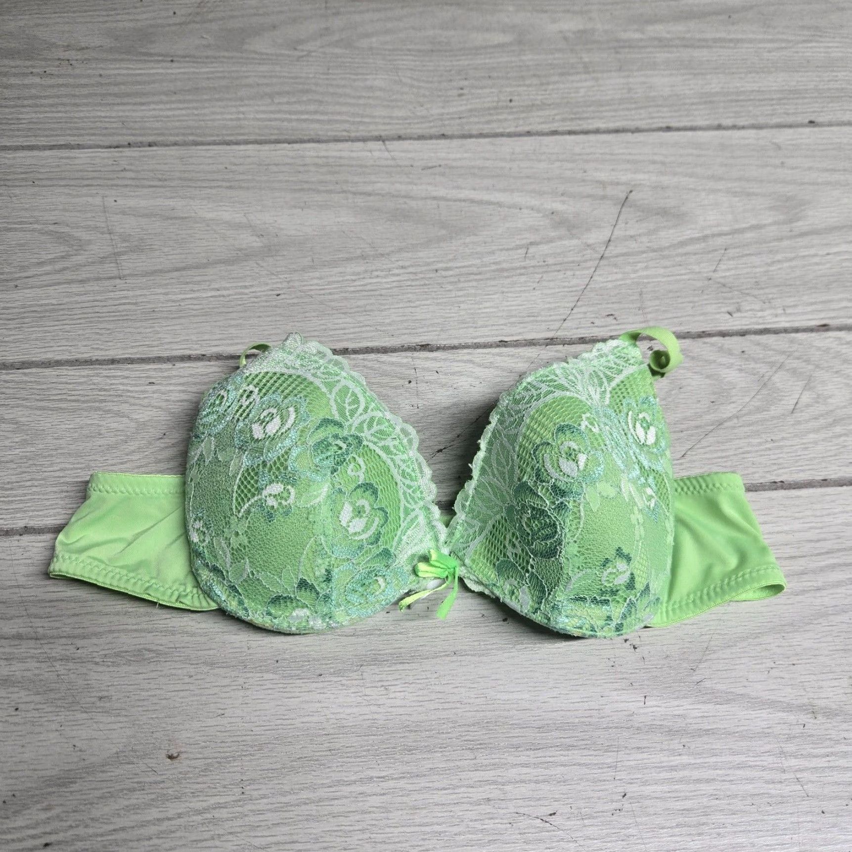 Vintage Sofra Women's Green Lace Demi Bra 36B Underwire Back Closure Adjustable Size ONE SIZE - 1 Thumbnail