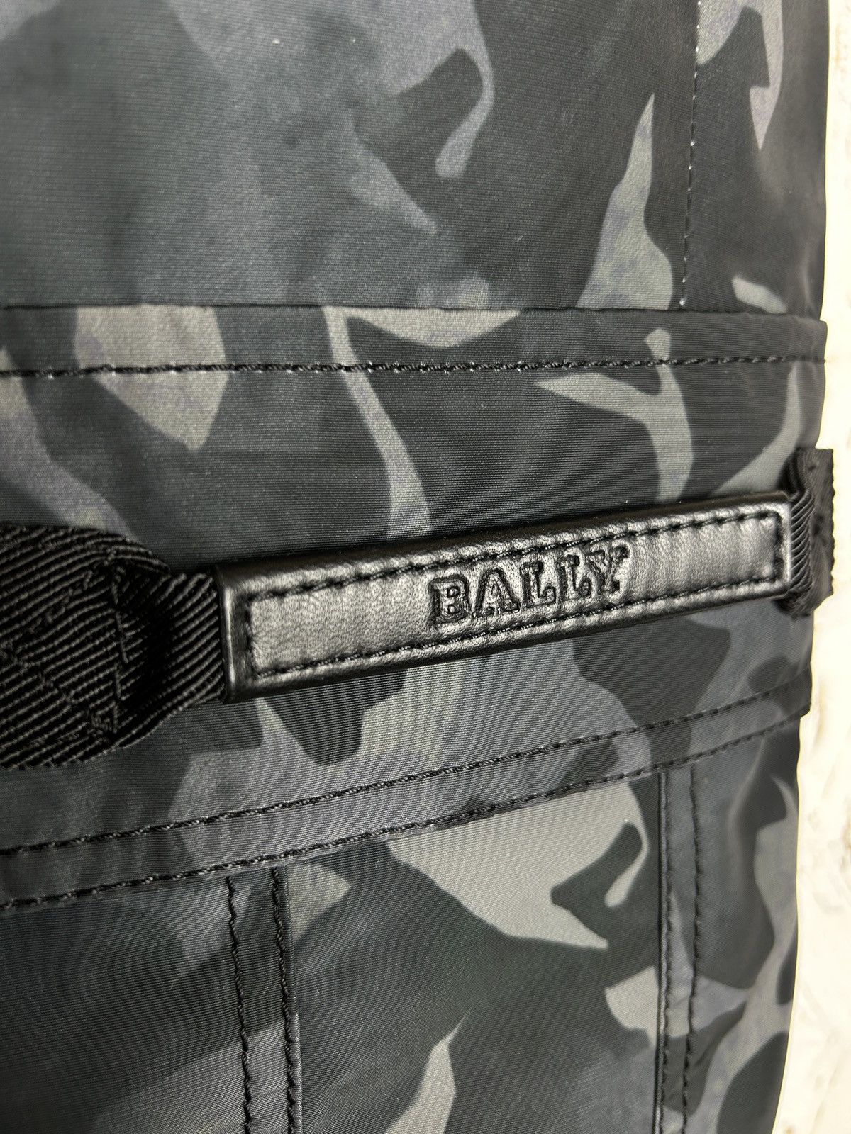 Bally Bally Camouflage Print Cargo Track Pants SS18 Size US 32 / EU 48 - 3 Thumbnail