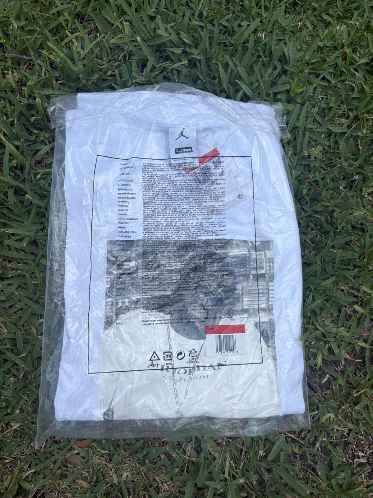 Supreme Supreme Air Jordan Biggie tee SEALED Size US L / EU 52-54 / 3 - 5 Thumbnail