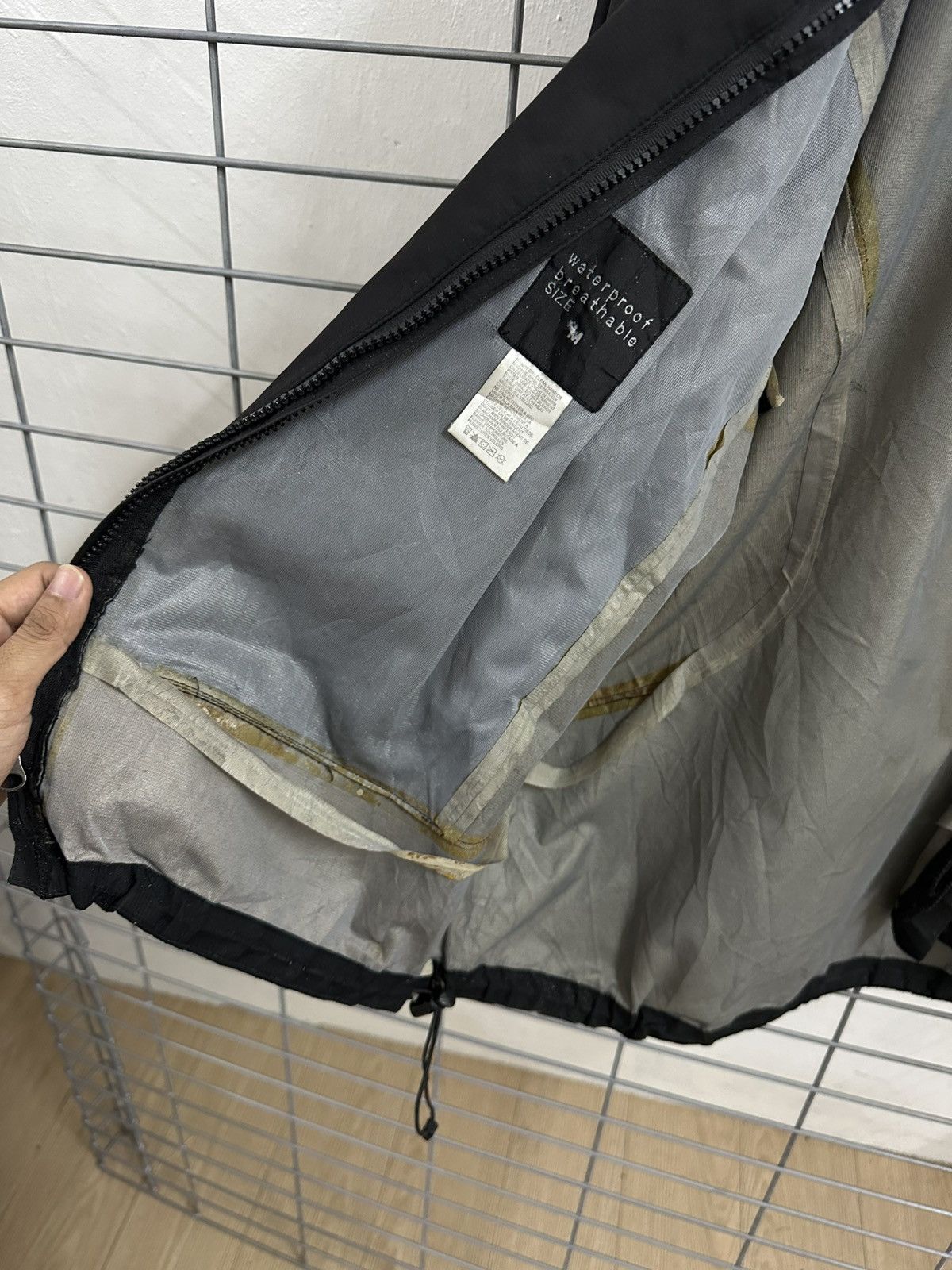 Arc'teryx Arc’teryx Waterproof Breathable Jacket Size US M / EU 48-50 / 2 - 13 Thumbnail