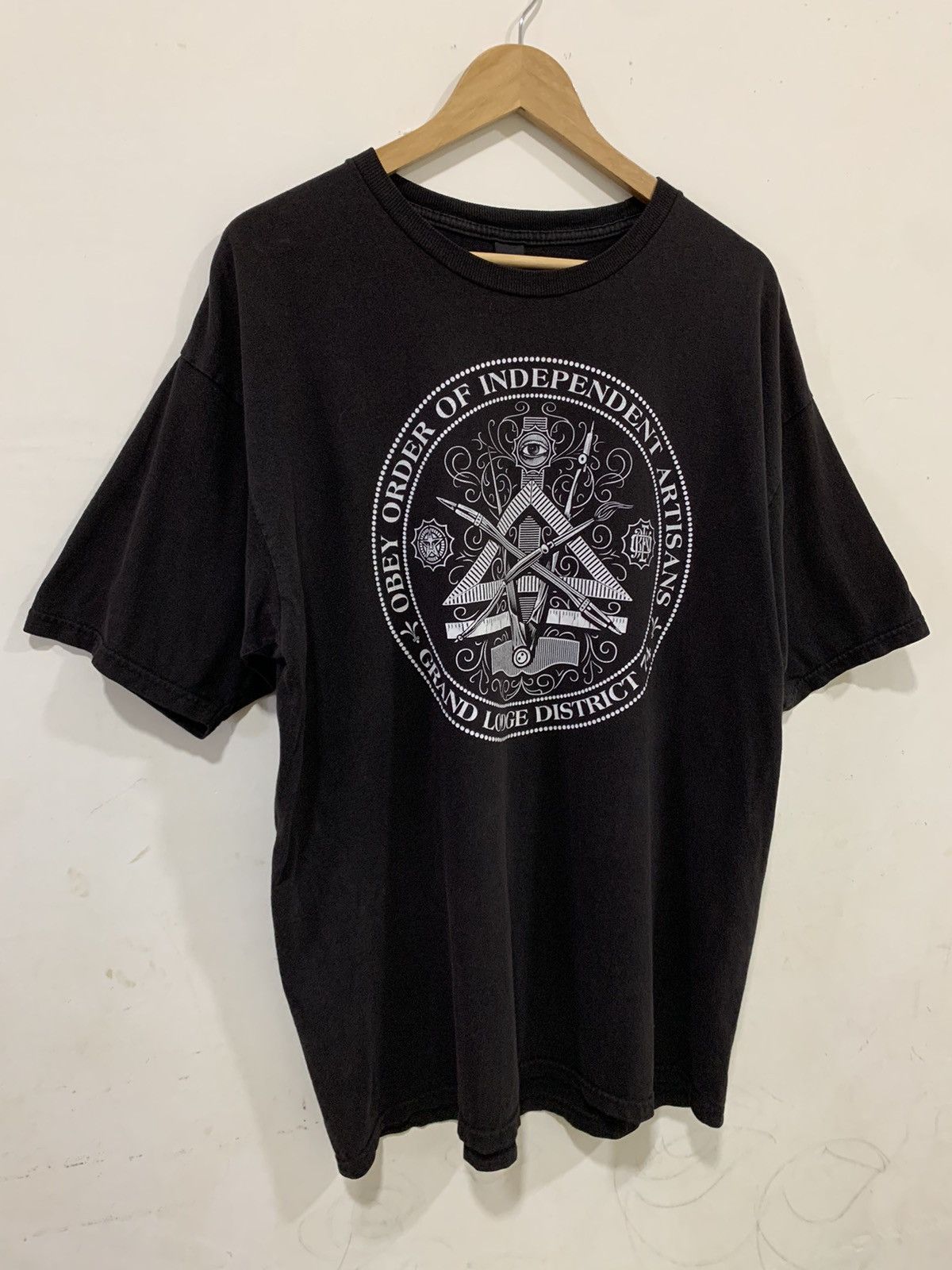 Obey Obey Order Of İndependent Artisans t-Shirt Size US XL / EU 56 / 4 - 3 Thumbnail