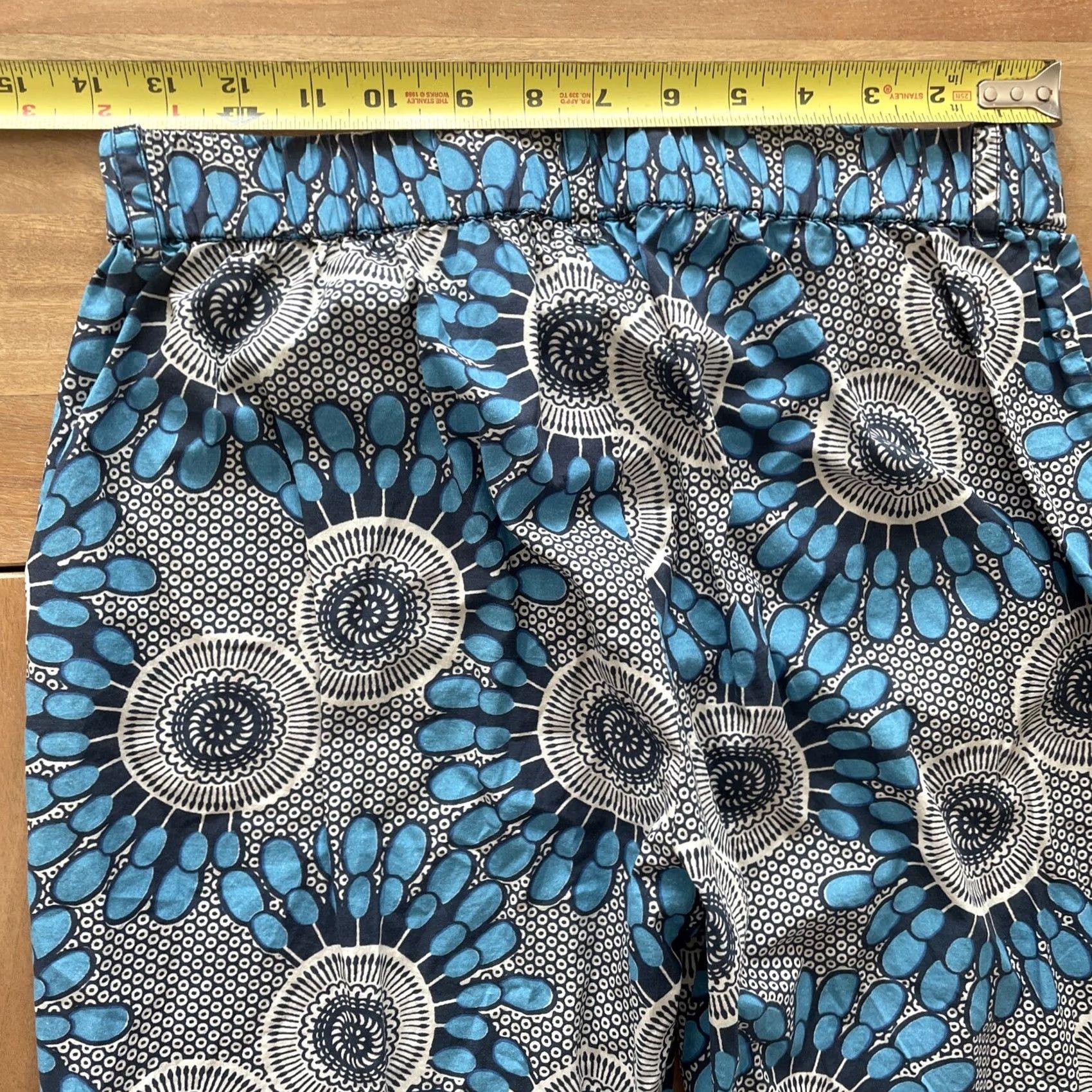 Figue Figue Zuri African Moon Floral Cropped Pants Womens S Blue Silk? (Oops) Size 28" / US 6 / IT 42 - 6 Thumbnail