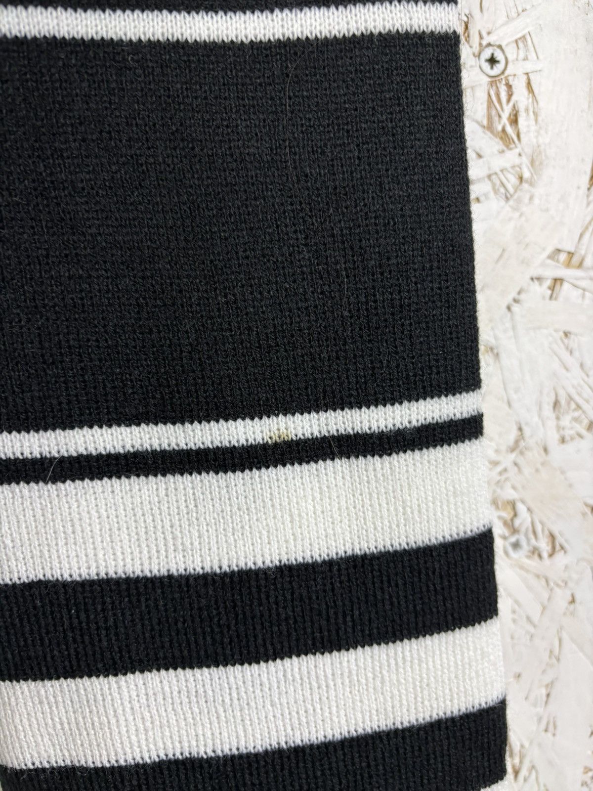 Vintage Vintage Juventus FC Striped Sportswear Scarf Muffler Size ONE SIZE - 5 Thumbnail