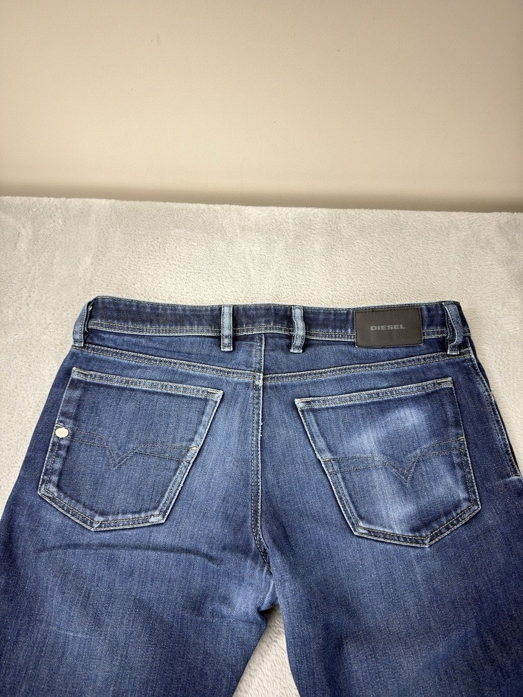Diesel Diesel Men's Size 33 W X 32 L Waykee Regular Straight Button Size US 33 - 16 Thumbnail