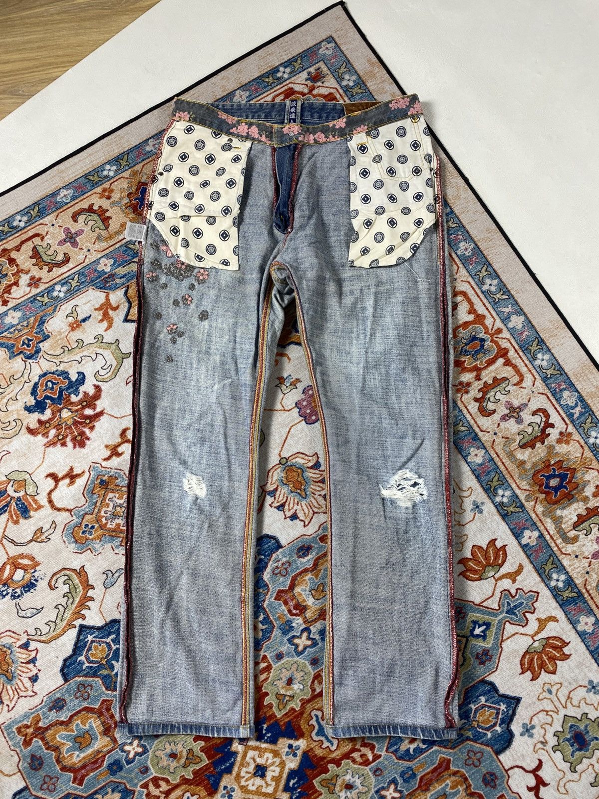 Karakuri Tamashii Flowers Distressed jeans pants Size US 35 - 17 Thumbnail