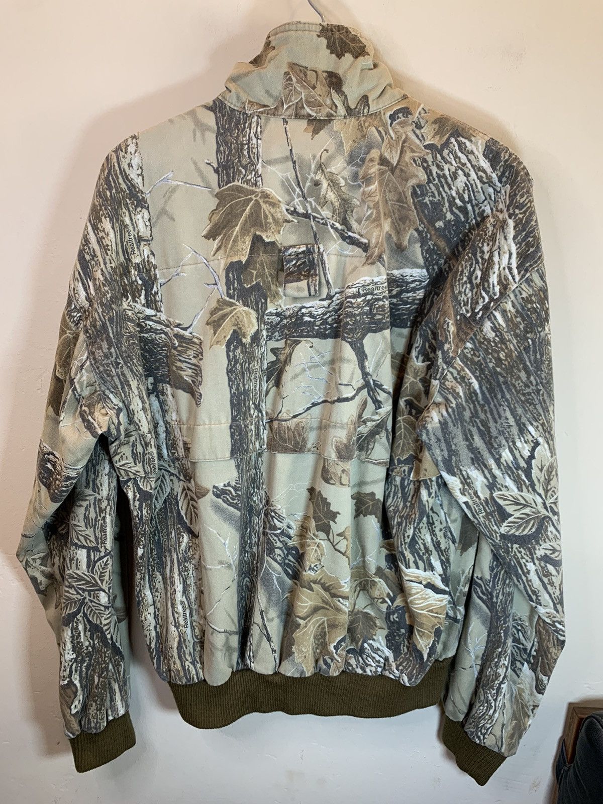Cabelas *RARE* Vintage RealTree x Cabela’s Camo Embroidered Jacket Size US M / EU 48-50 / 2 - 2 Thumbnail