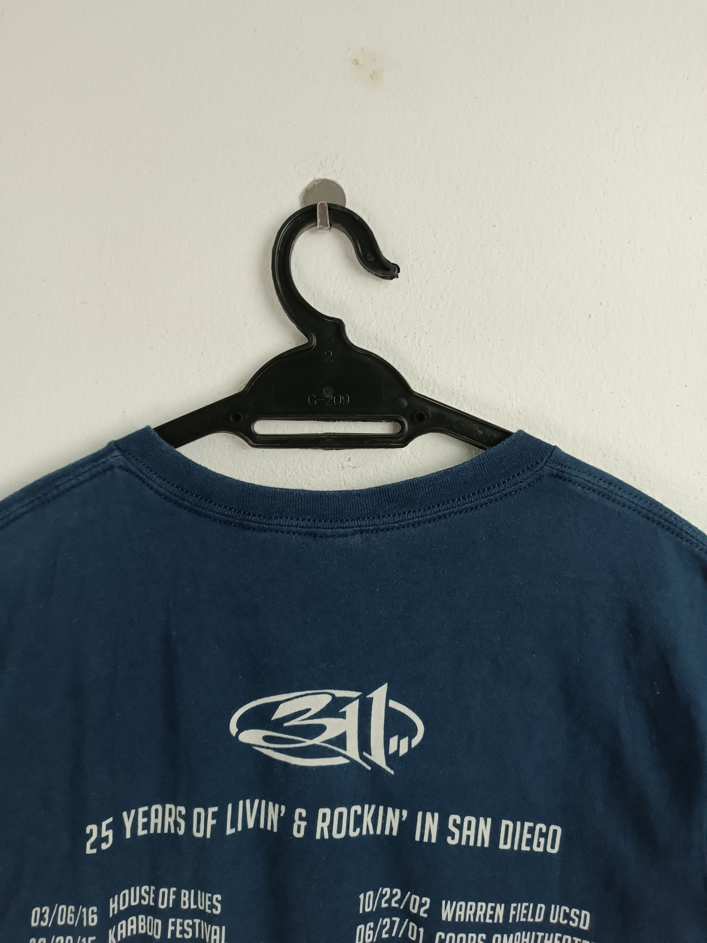 Band Tees VINTAGE 311 SAN DIEGO TOUR LIST punk sublime nofx greenday Size US M / EU 48-50 / 2 - 14 Thumbnail