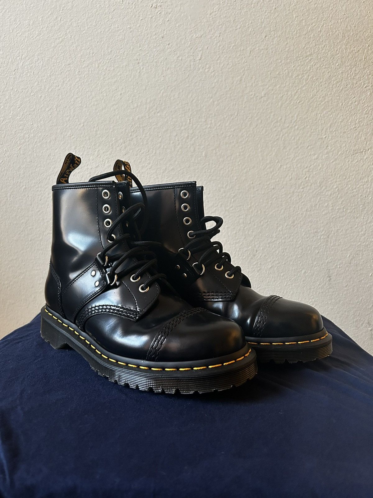 Dr. Martens Dr. Martens - Black Polished Smooth Hardware Boots - 6M Size US 6 / EU 39 - 3 Thumbnail
