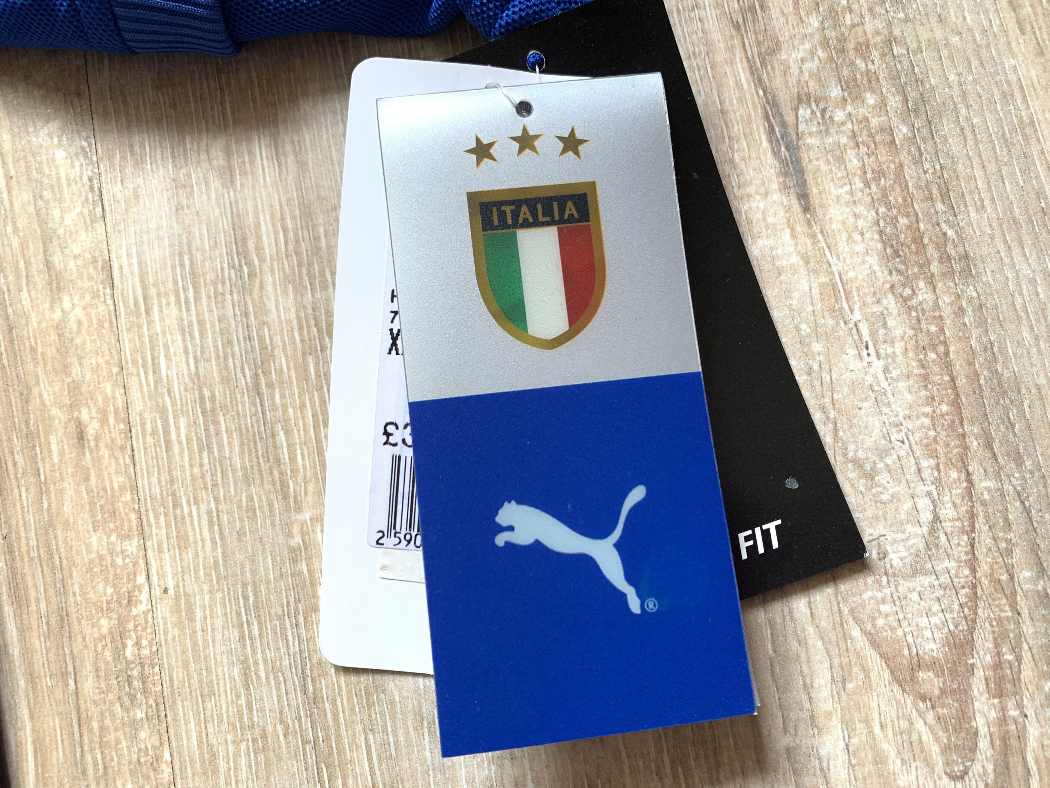 Puma × Vintage Vintage Puma Italy Home Football Shirt 2004-2006 Size US XXL / EU 58 / 5 - 6 Thumbnail
