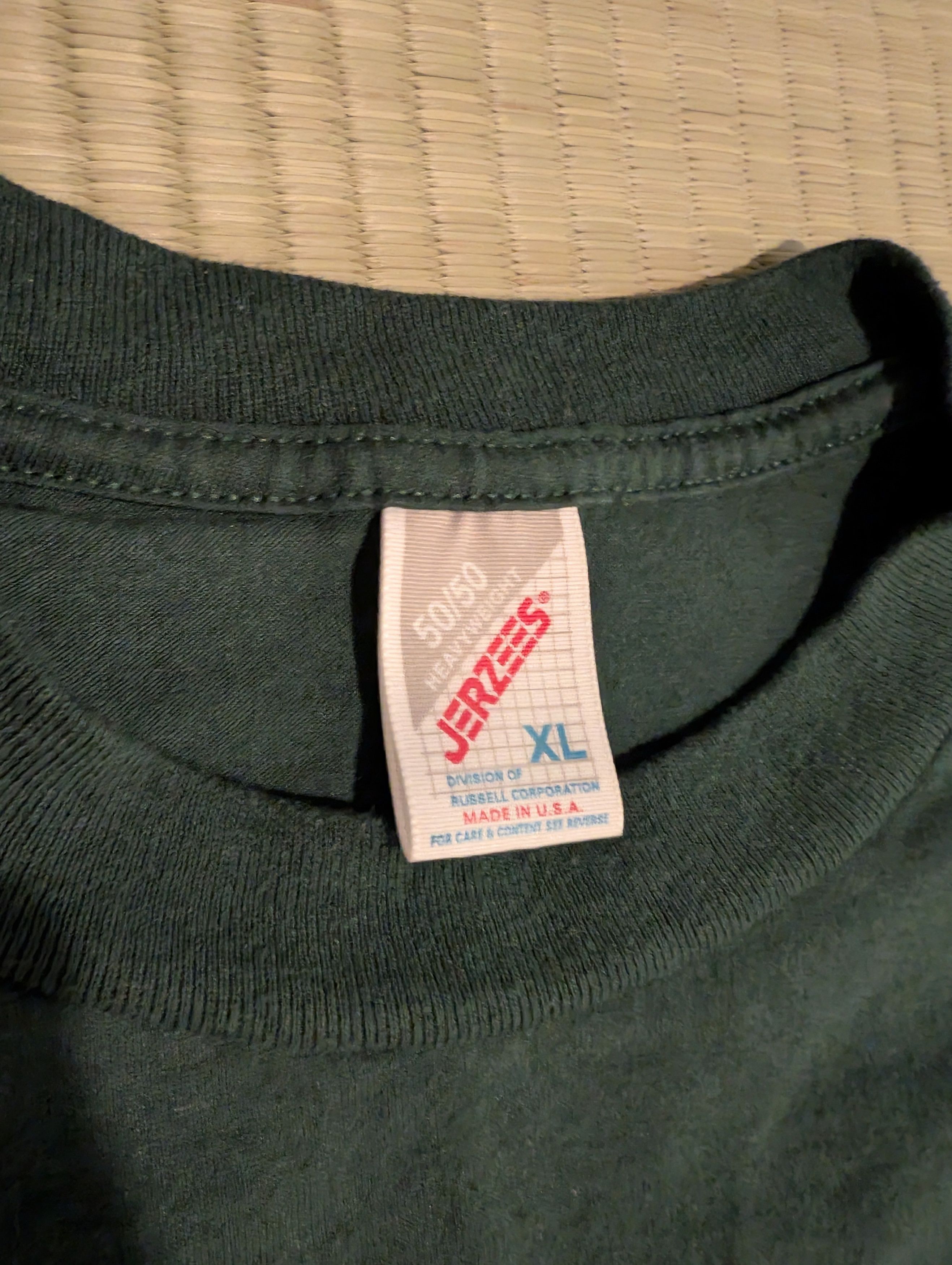 Jerzees Vtg Jerzees Norther Exposure Heavyweight T-shirt Made in USA Size US XL / EU 56 / 4 - 3 Thumbnail