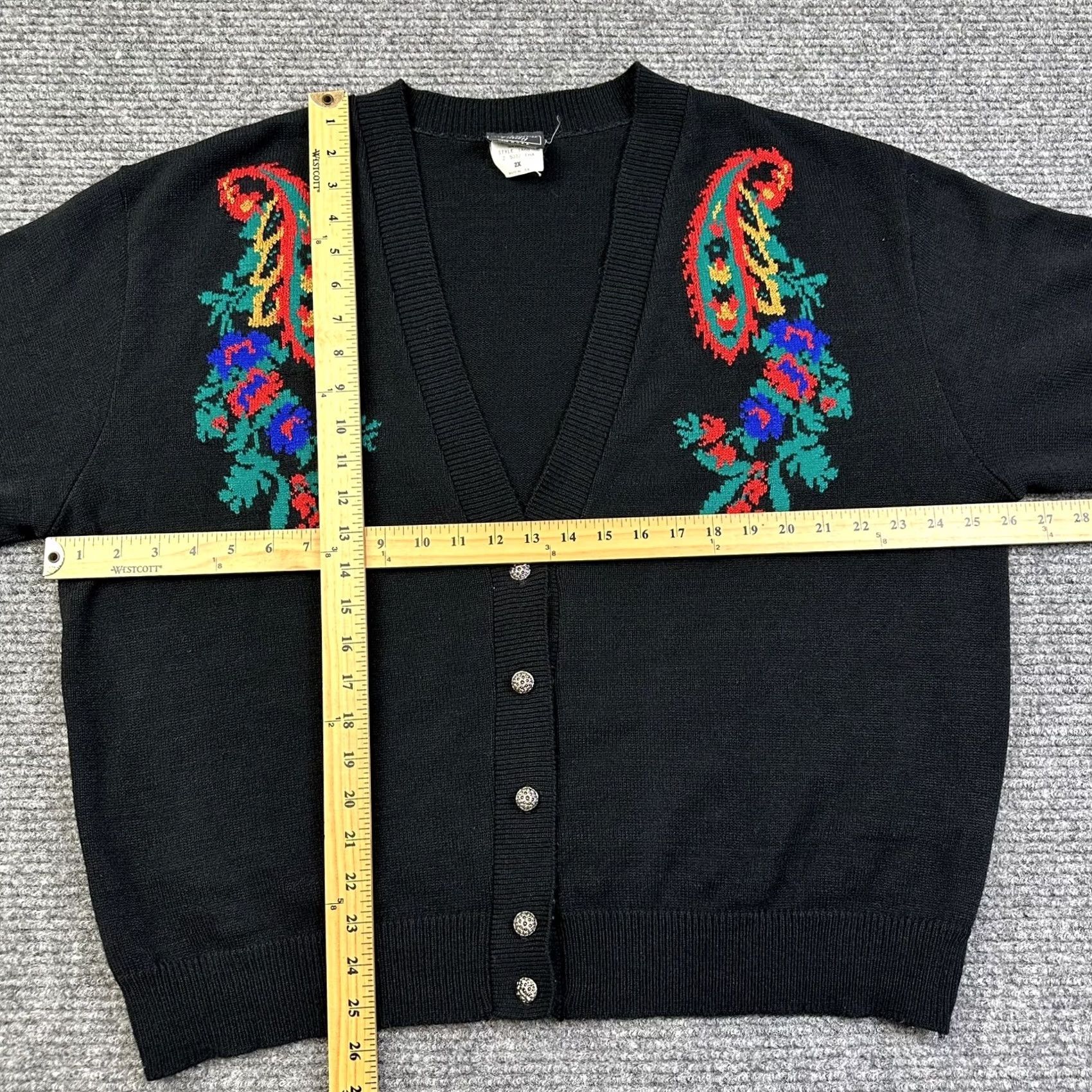 Vintage VINTAGE Southern Lady 2X Acrylic Button Up Cardigan Sweater Women’s Plus Size Black Knit Vintage 90s Mens Womens Size XXL / US 16-18 / IT 52-54 - 4 Thumbnail