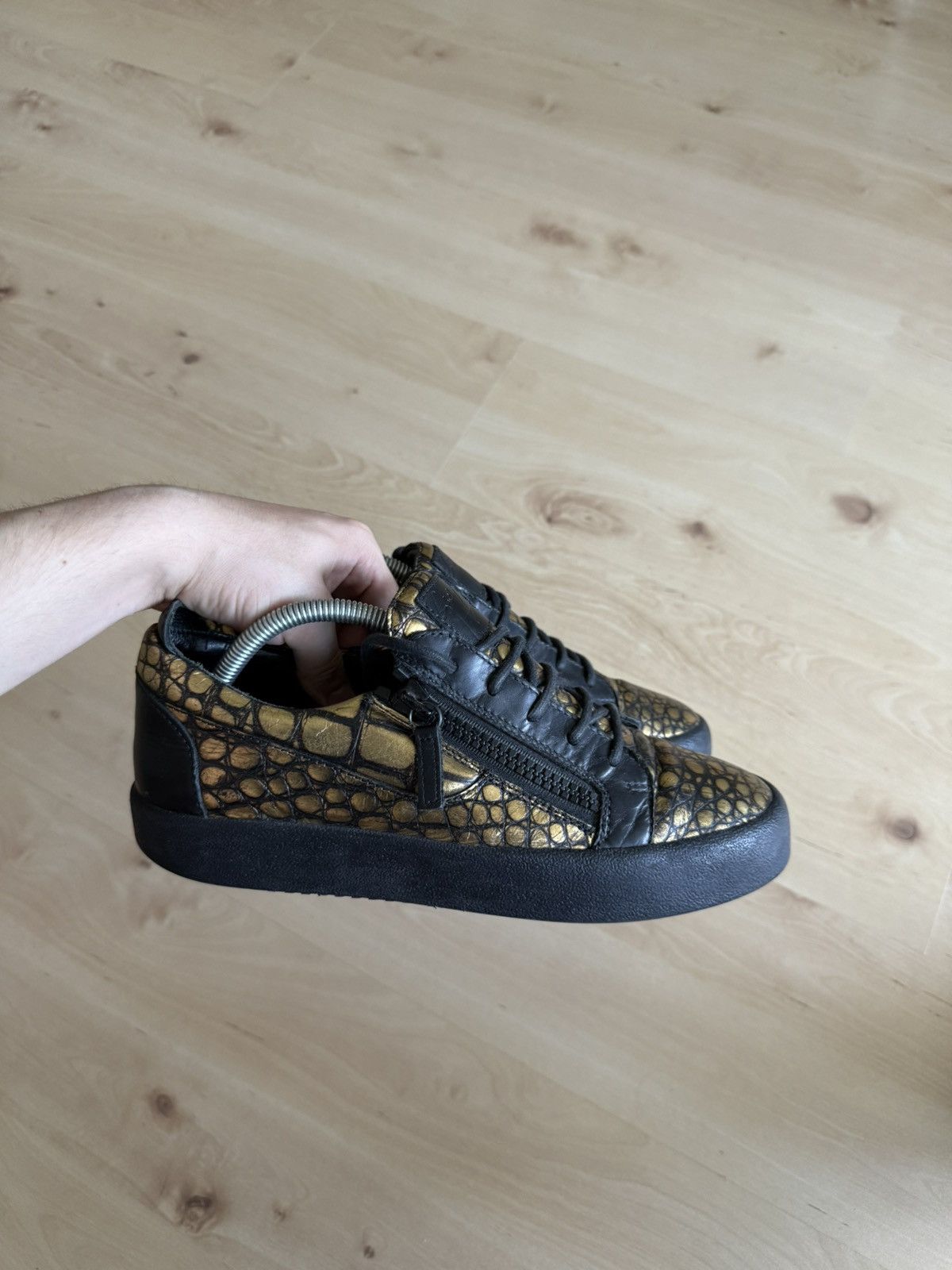 Giuseppe Zanotti Giuseppe Zanotti Frankie low-top leather sneakers gold black Size US 8.5 / EU 41-42 - 3 Thumbnail