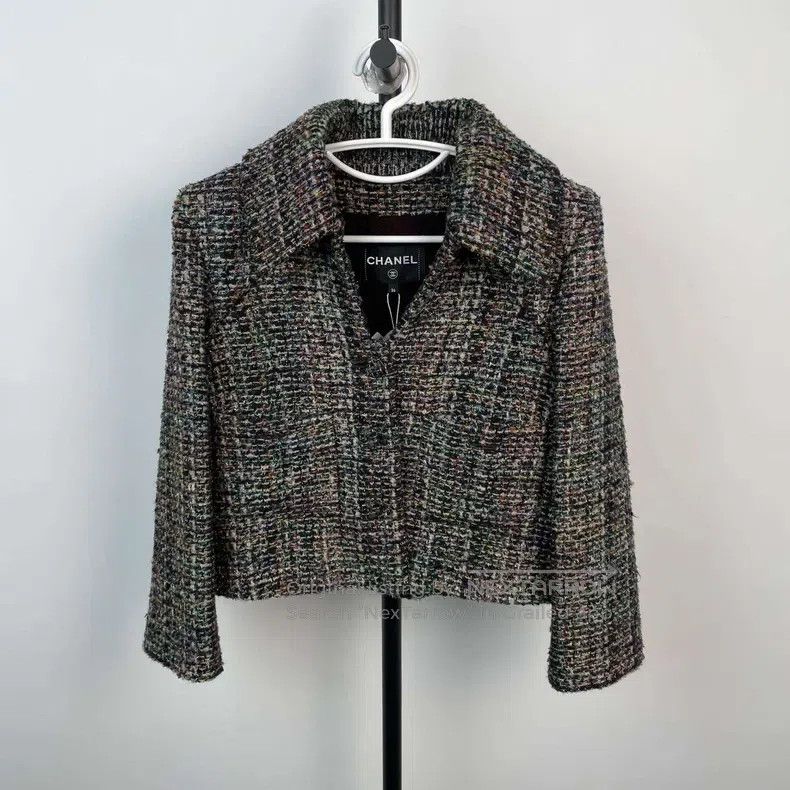 Chanel Chanel 18k Forest Series Coat Size XS / US 0-2 / IT 36-38 - 1 Thumbnail