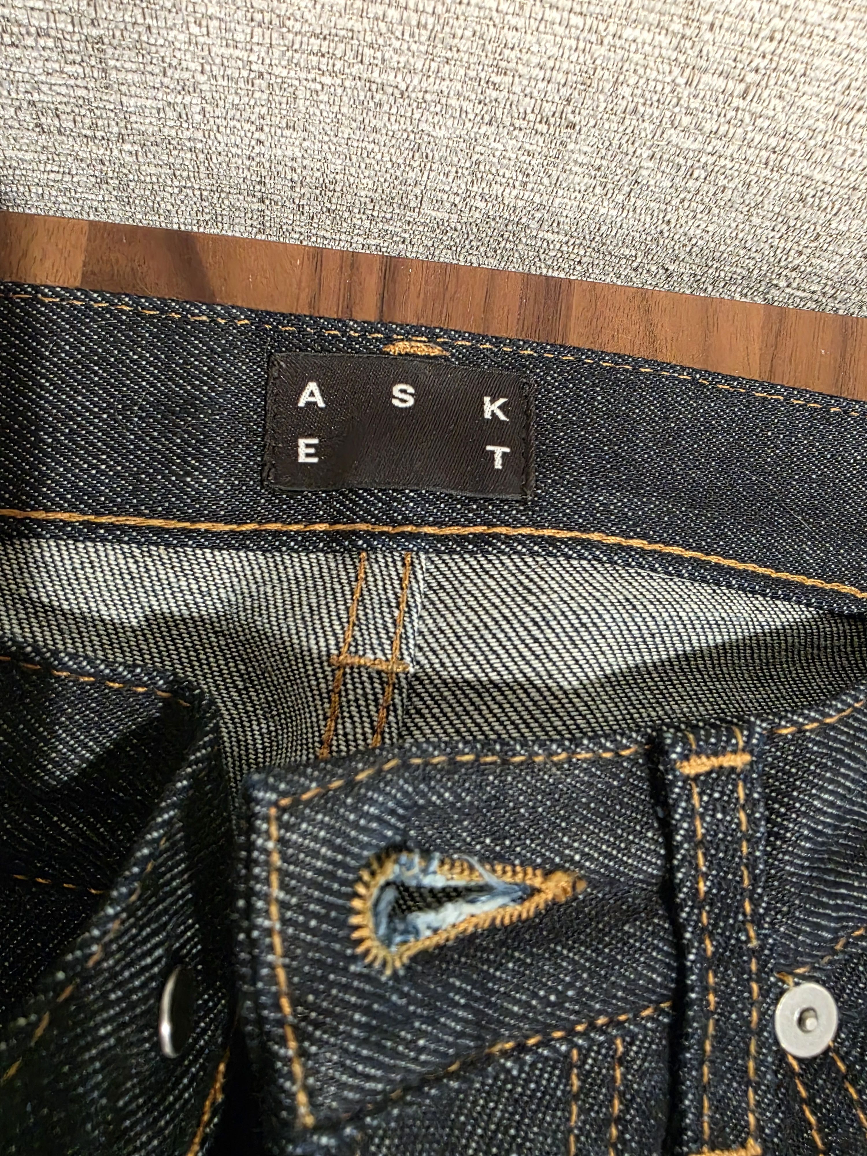 Asket The Raw Denim Jean in 29 by 30 slim Size US 29 - 2 Thumbnail