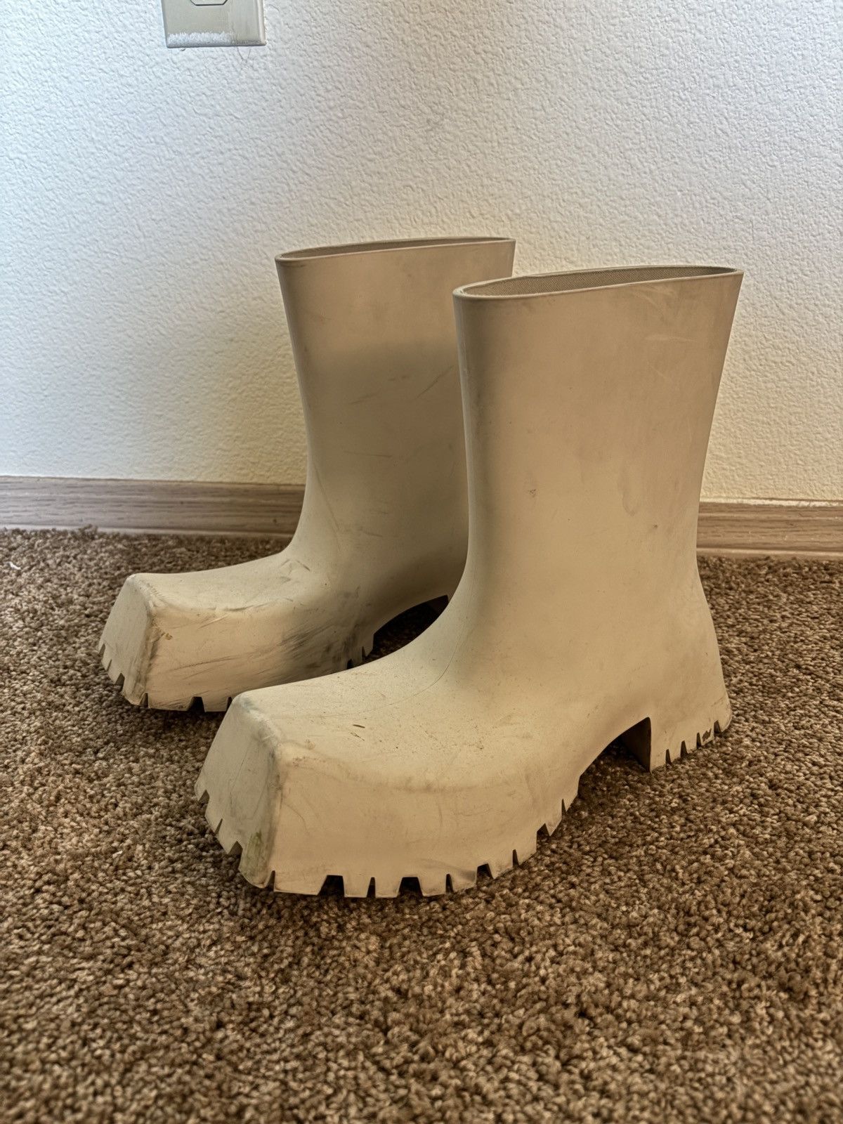 Balenciaga Trooper | Grailed