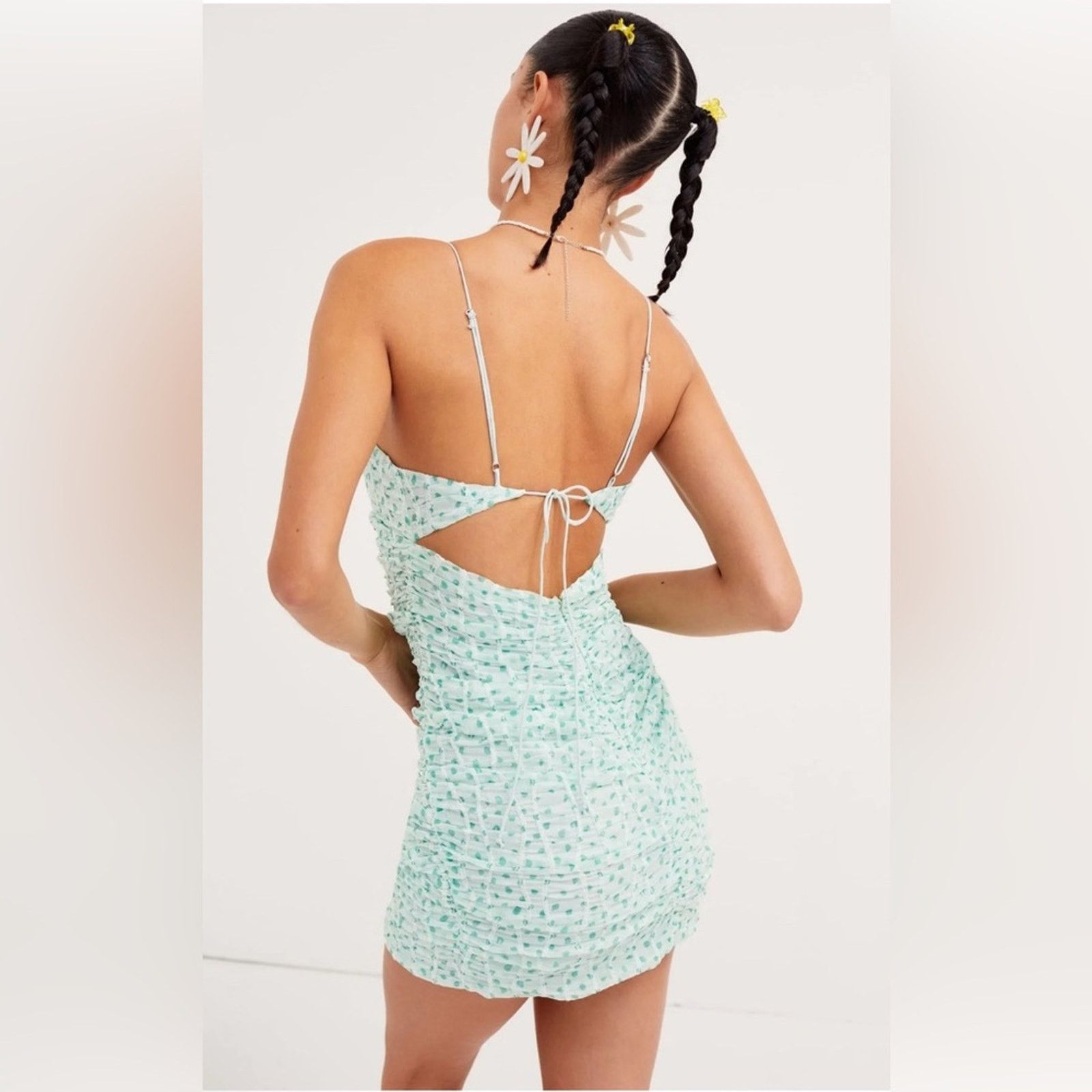 For Love & Lemons NWT For Love & Lemons $234 Green Ruched Mini Dress size M Size M / US 6-8 / IT 42-44 - 3 Thumbnail