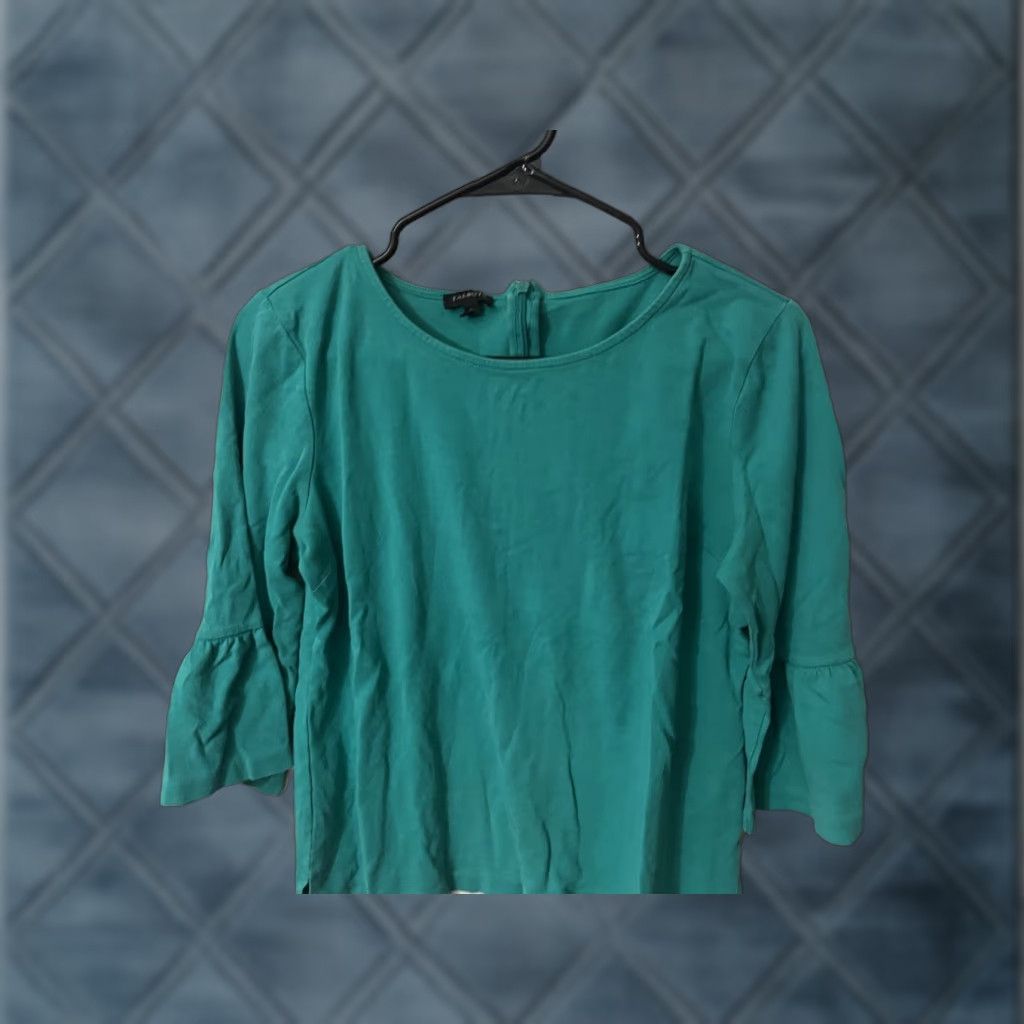 Talbots Talbots Shirt Women M Green Bell Sleeve 1/4 Zip Back Jersey Knit Stretch Size M / US 6-8 / IT 42-44 - 1 Thumbnail