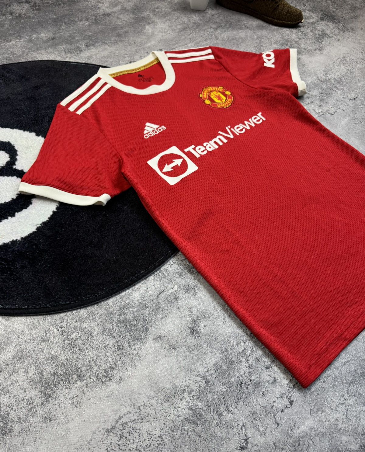 Adidas MANCHESTER UNITED 2021-2022 HOME FOOTBALL JERSEY ADIDAS Size US S / EU 44-46 / 1 - 4 Thumbnail