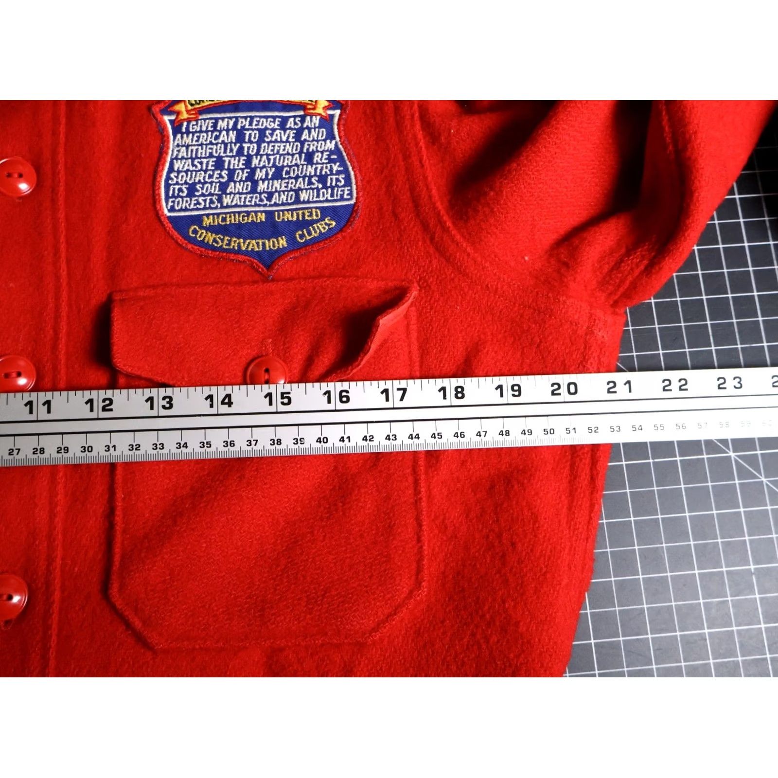 Vintage VINTAGE Montgomery Ward Woolrich Shirt Mens Medium Red Wool Western Field + Patches Shirt Mens Medium Red Wool Western Field + Patches Size US M / EU 48-50 / 2 - 6 Thumbnail
