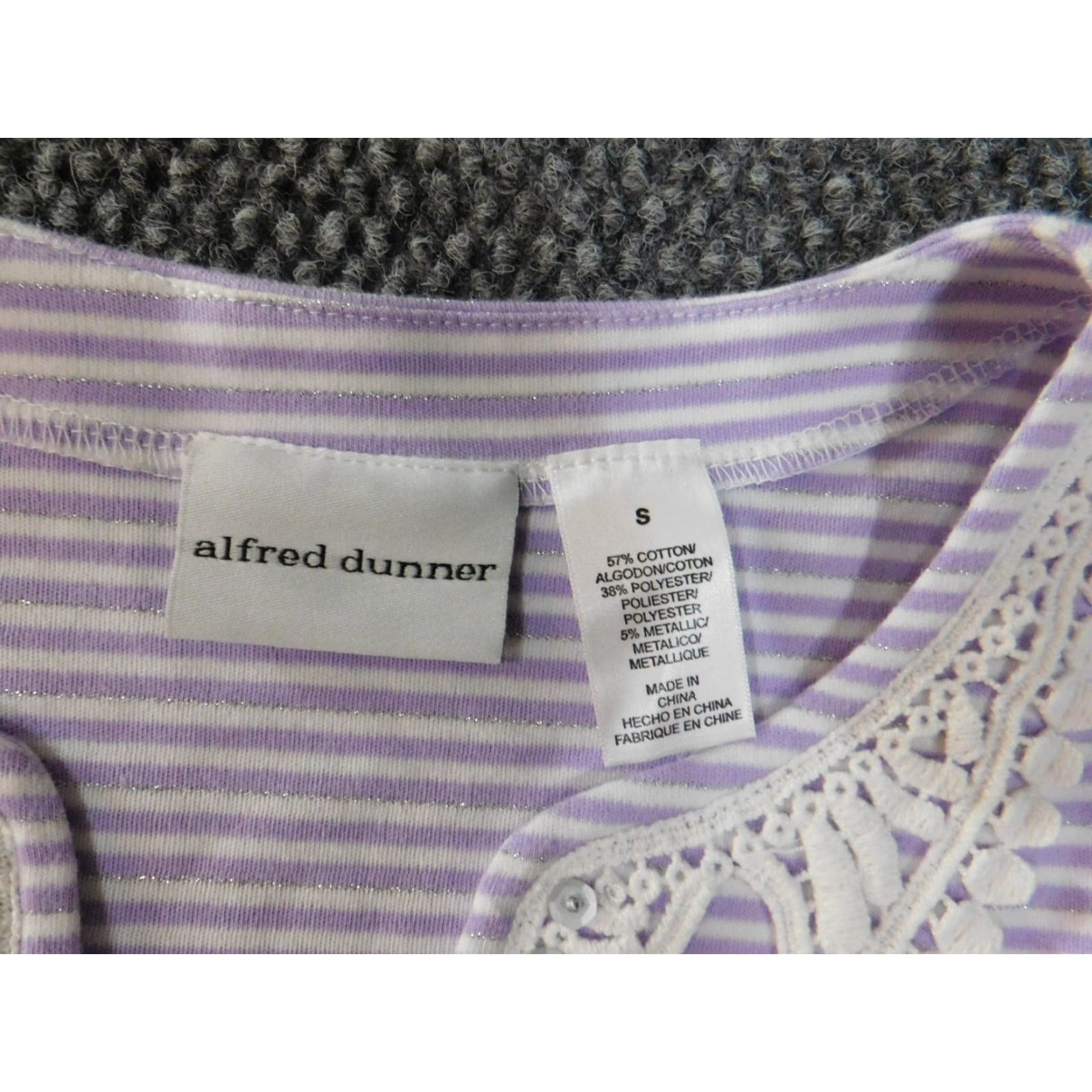 Vintage Alfred Dunner Blouse Shirt Womens Small Purple Striped V-Neck Cotton Polyester Casual Knit Short Sleeve Regular Size S / US 4 / IT 40 - 7 Thumbnail