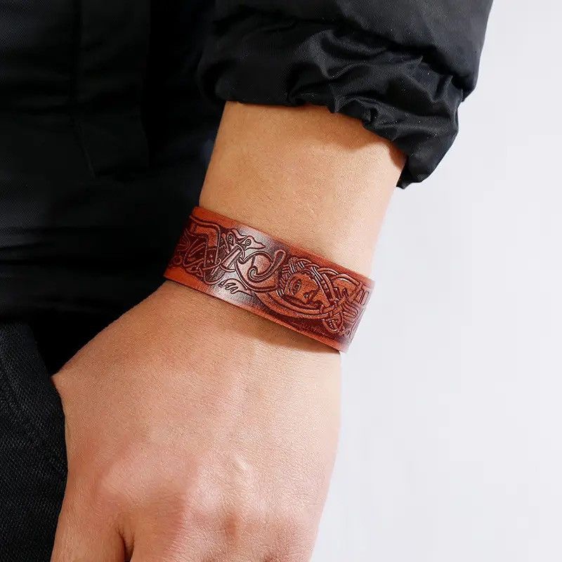 Leather × Vintage Cowhide Personalized Leather Bracelet Size ONE SIZE - 2 Thumbnail
