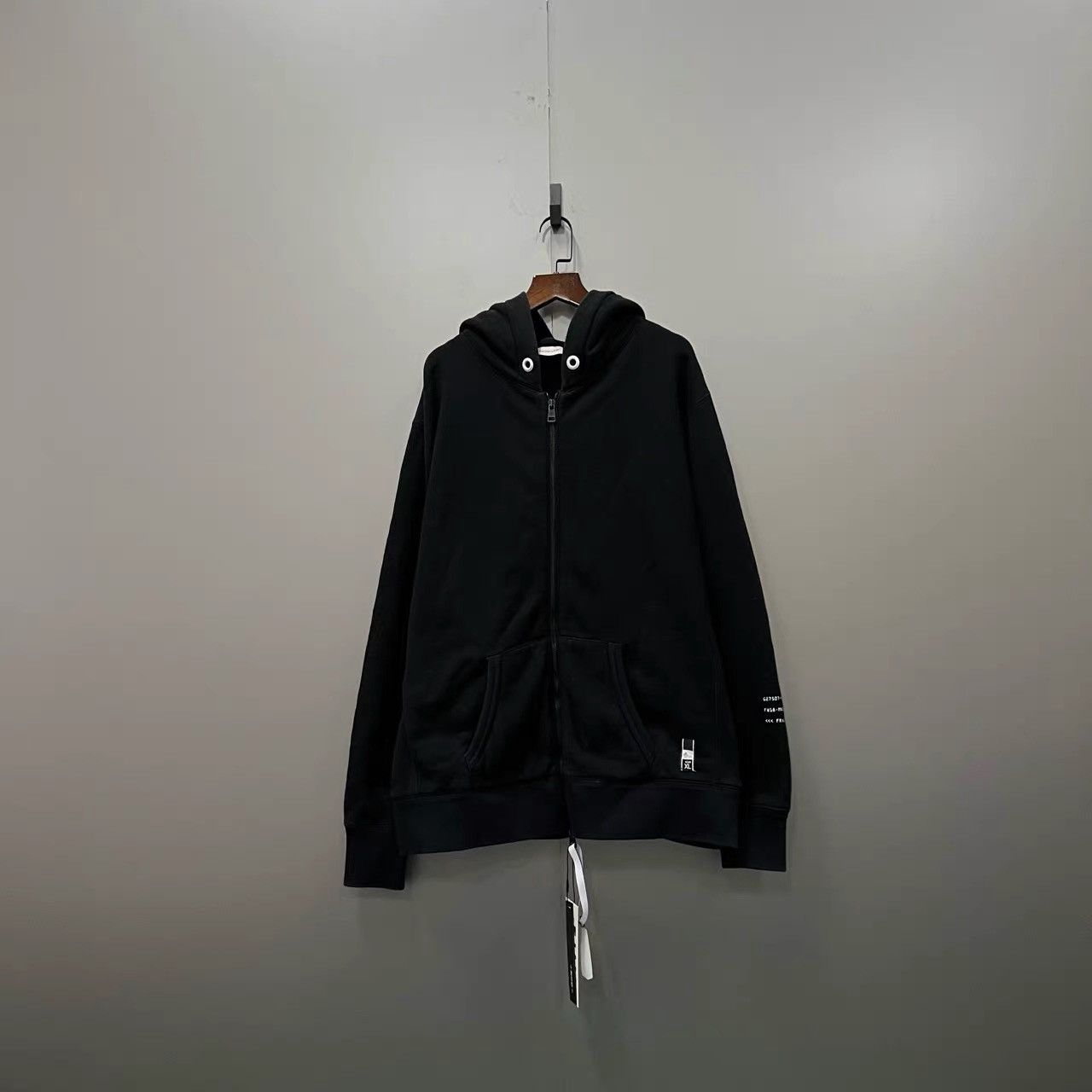 Moncler Moncler Nylon Spliced Embroidered Logo Zip Jacket K28 Size US XL / EU 56 / 4 - 1 Thumbnail