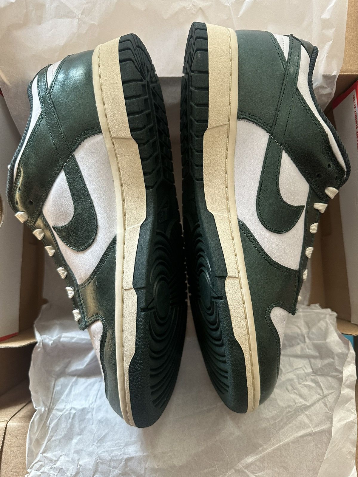 Nike Nike Dunk Low Vintage Green Size US 10 / EU 43 - 4 Thumbnail