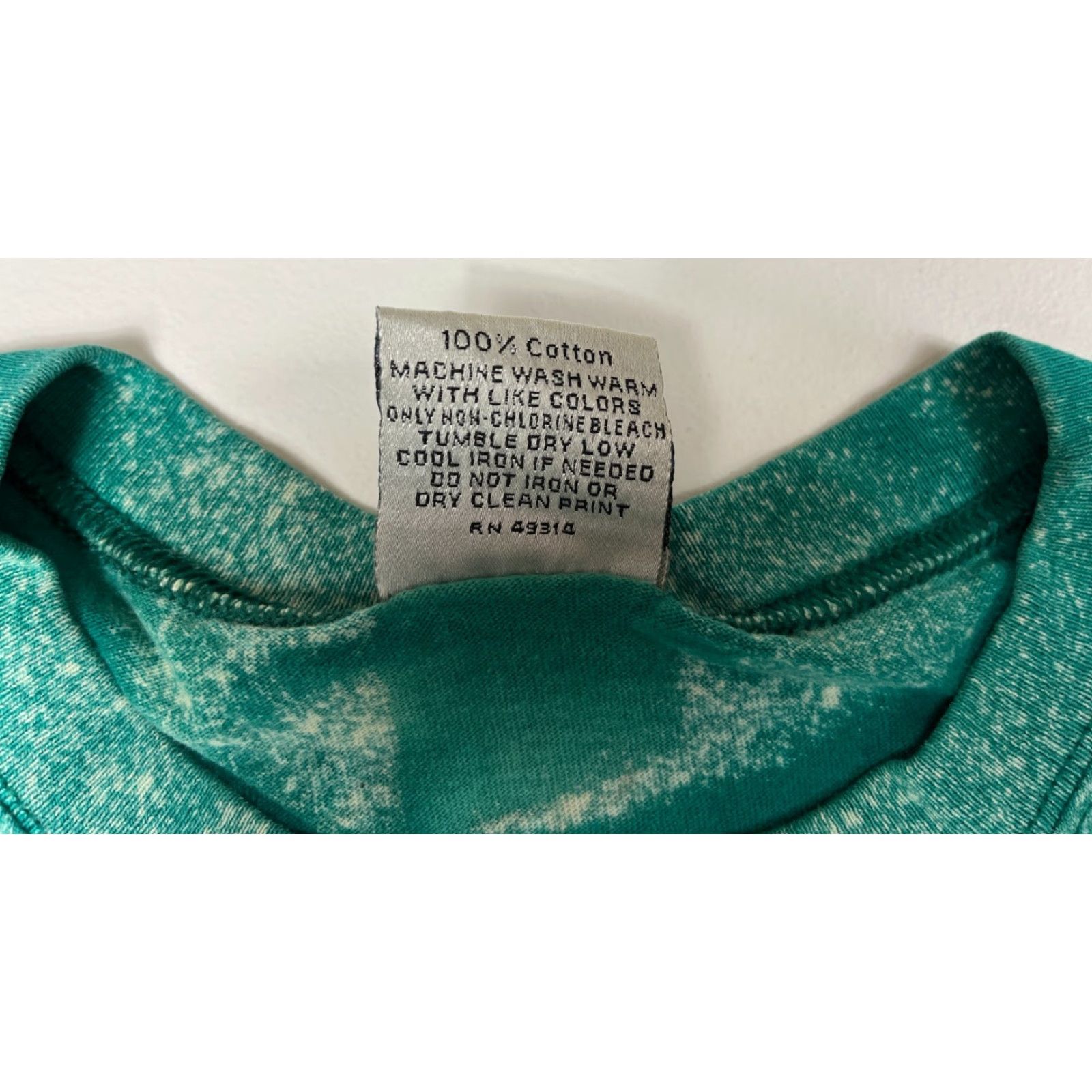 Vintage GEAR FOR SPORTS Vintage Unisex Adults T-Shirt 90s Peace Sign Tie Dye Made in USA Sz S Green Size US S / EU 44-46 / 1 - 6 Thumbnail