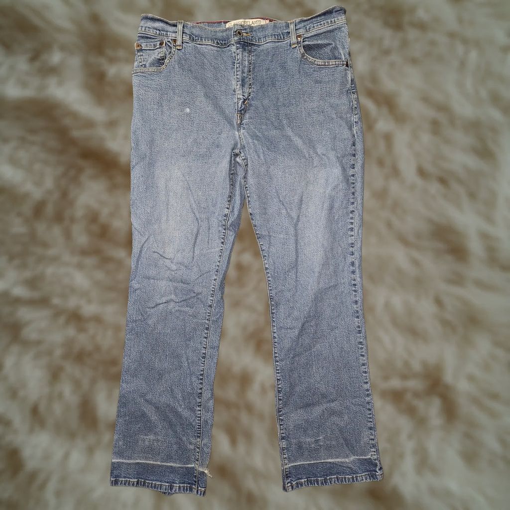 Levi's VINTAGE Levi's Jeans Bootcut Womens 18 Light Blue 5-Pocket Denim Stretch Relaxed Classic Relaxed Boot Cut Jeans Womens 18 Blue Bootcut Size 40" / US 18 - 1 Thumbnail