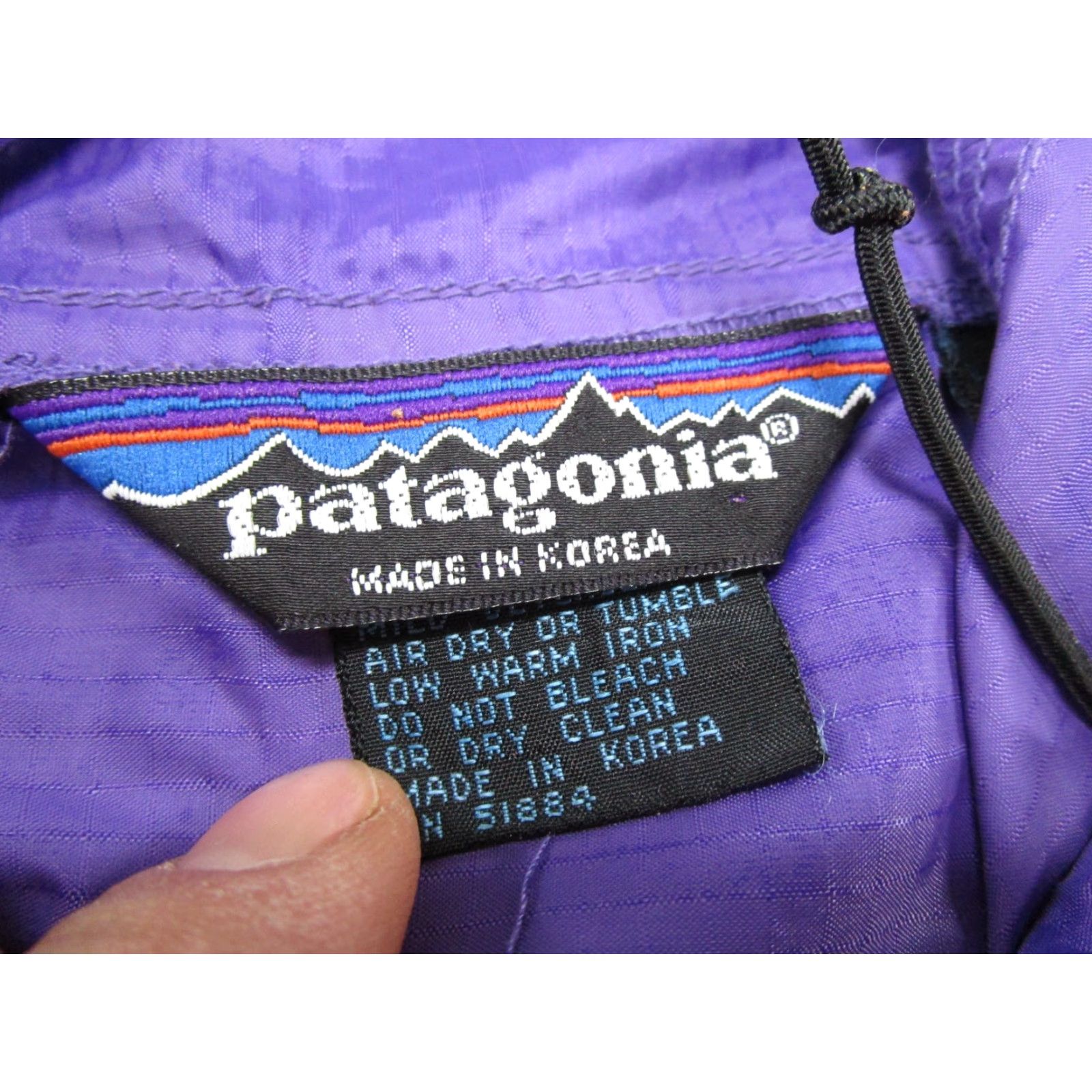 Patagonia Patagonia 1/4 Zip Pullover Hooded Lightweight Jacket Purple M Men Casual Hiking 1/4 Zip Hooded Lightweight Patagonia Purple M Mens Vintage Jacket Size US M / EU 48-50 / 2 - 2 Thumbnail